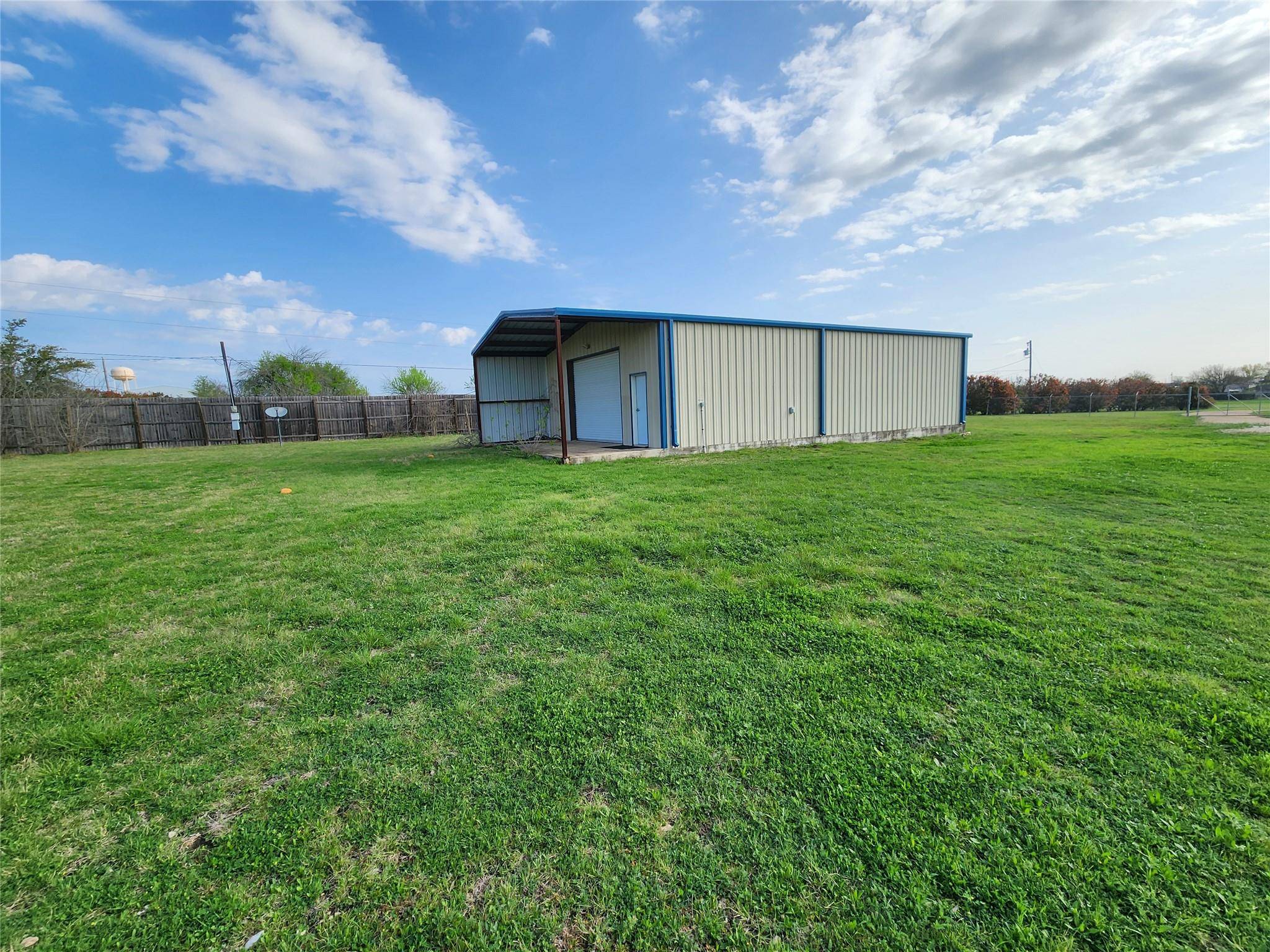 1742 Rowe LOOP, Pflugerville, TX 78660
