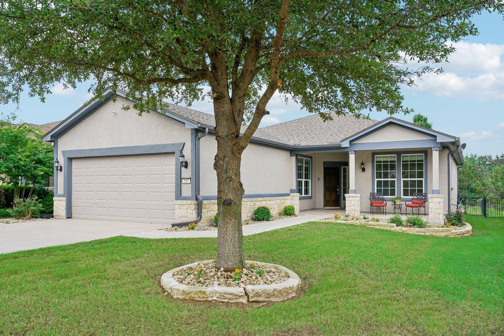 207 Trinity LN, Georgetown, TX 78633