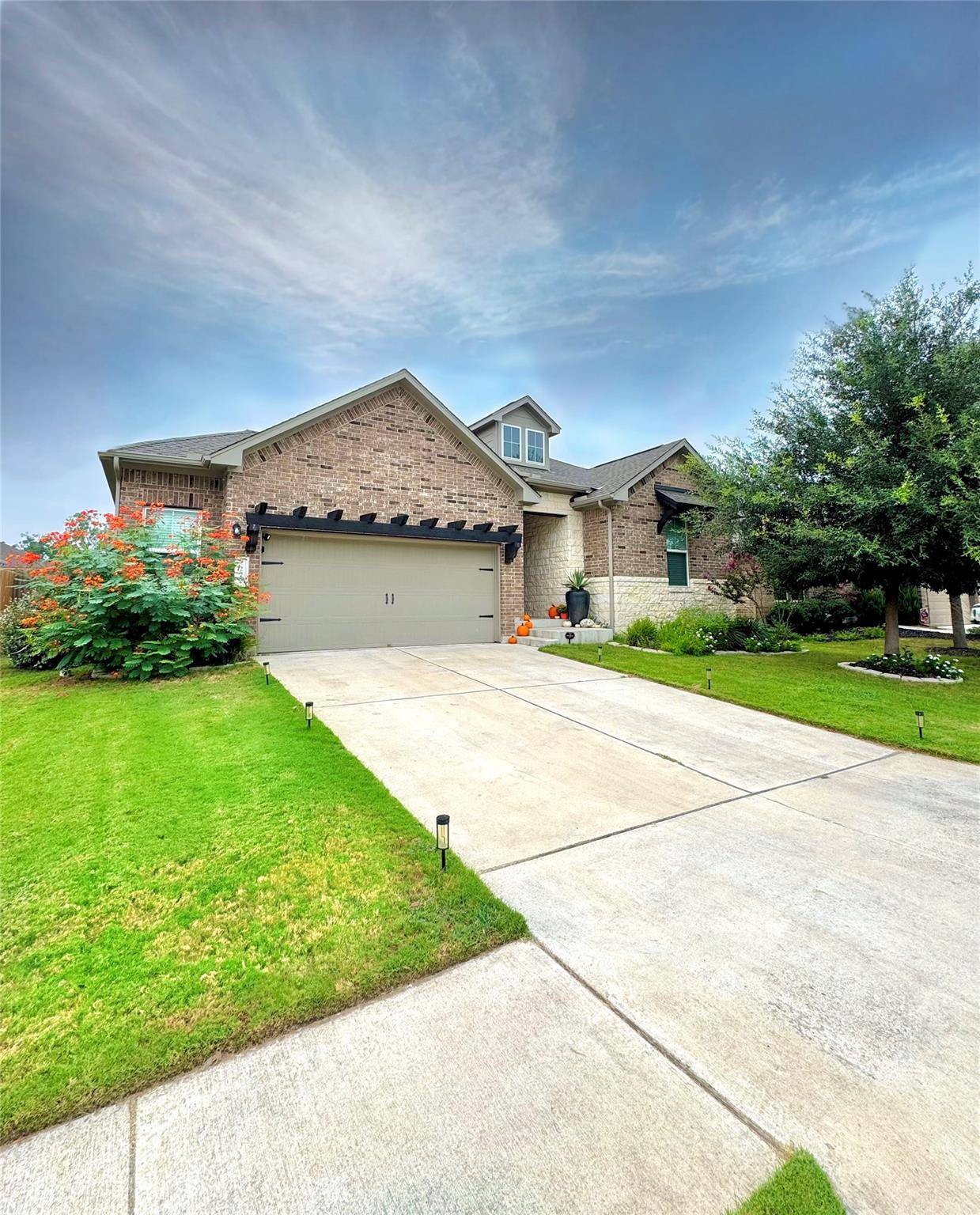 272 Rimrock CT, Bastrop, TX 78602