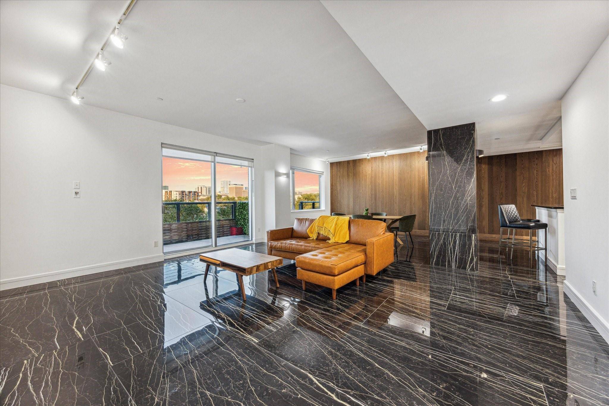 901 W 9th ST #401, Austin, TX 78703