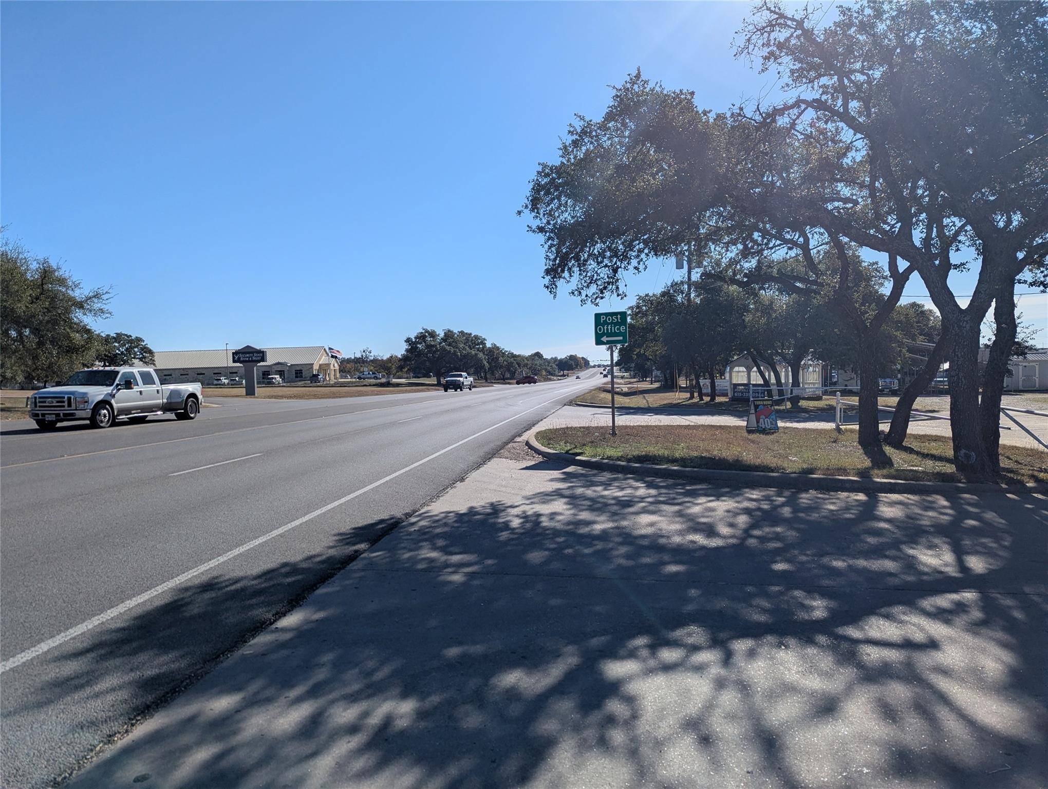 1511 US Hwy 290 HWY, Dripping Springs, TX 78620
