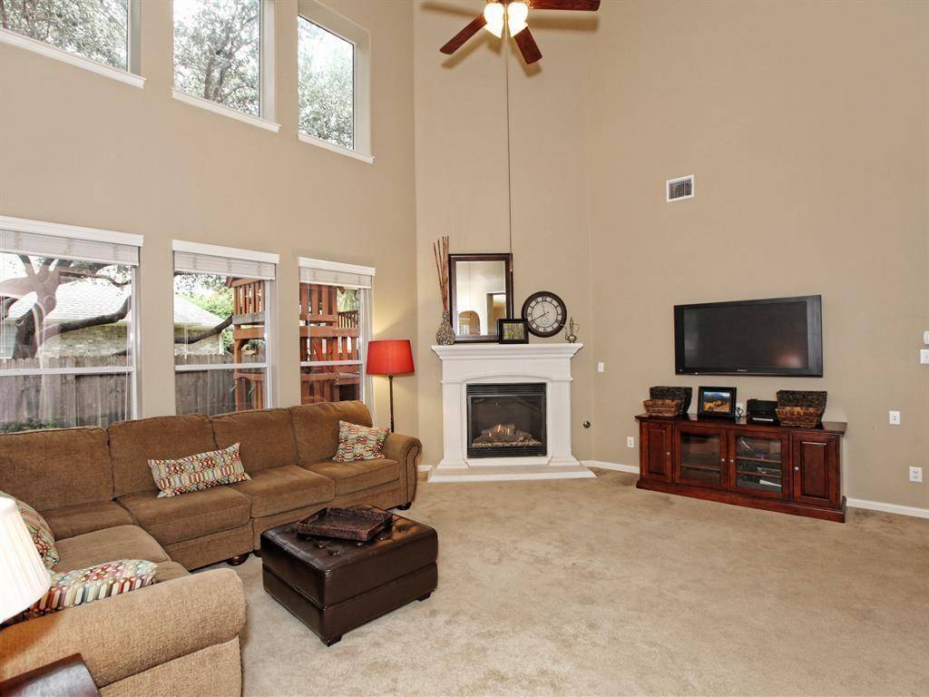 2622 Crestfield PL, Round Rock, TX 78681