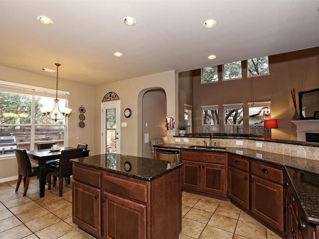 2622 Crestfield PL, Round Rock, TX 78681