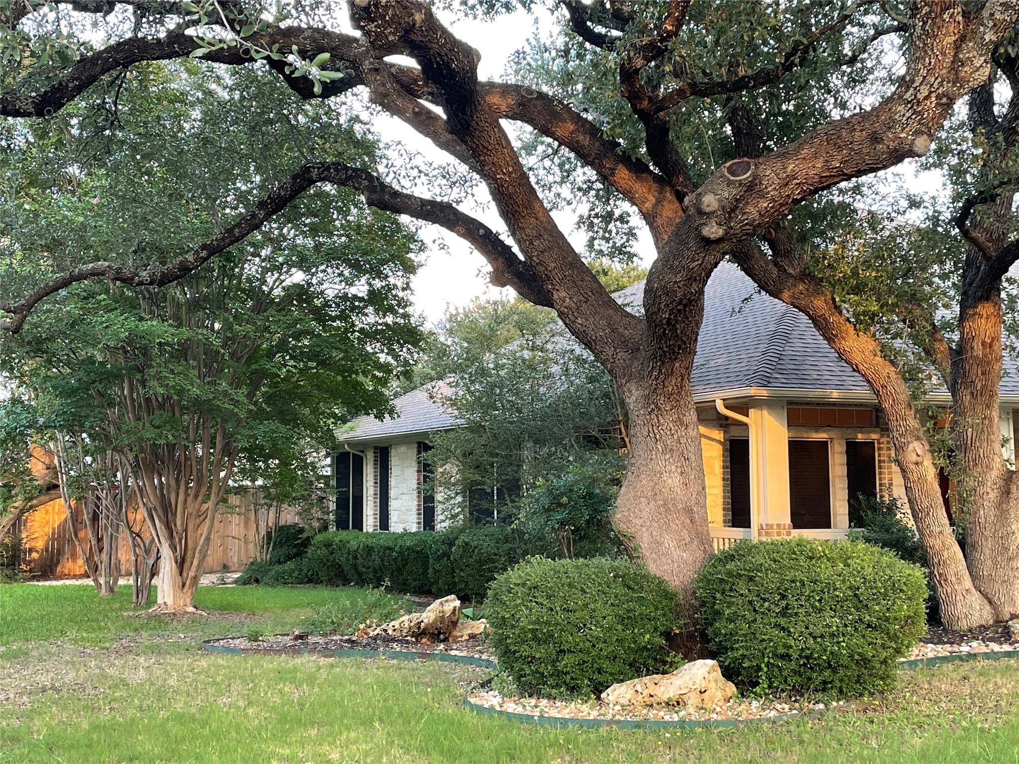 120 S Brazos DR, Georgetown, TX 78628