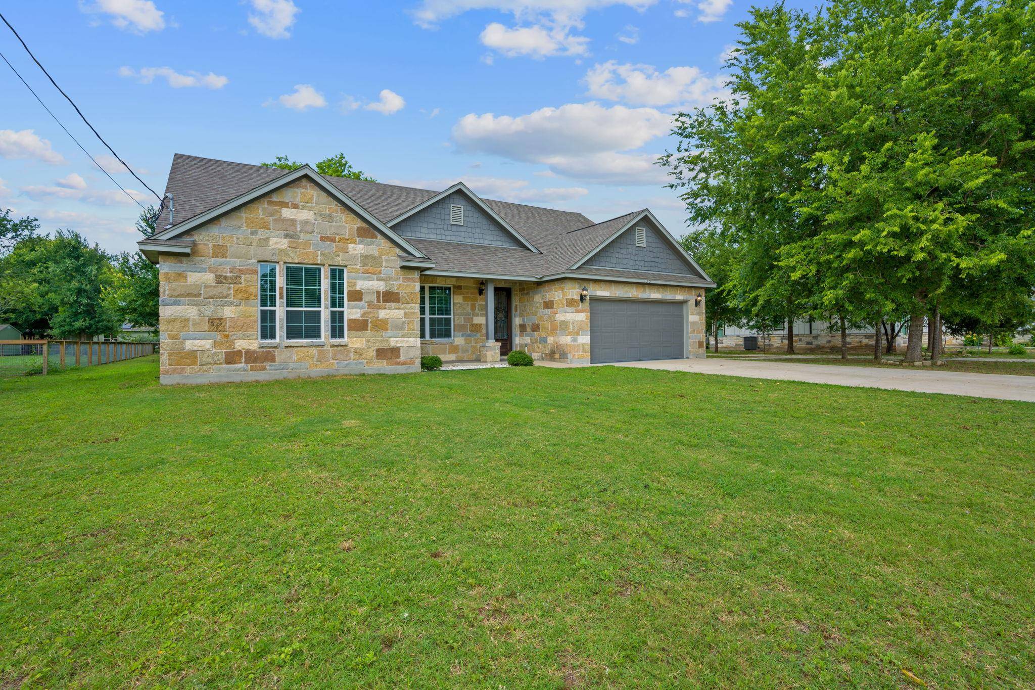 130 Koele CT, Bastrop, TX 78602