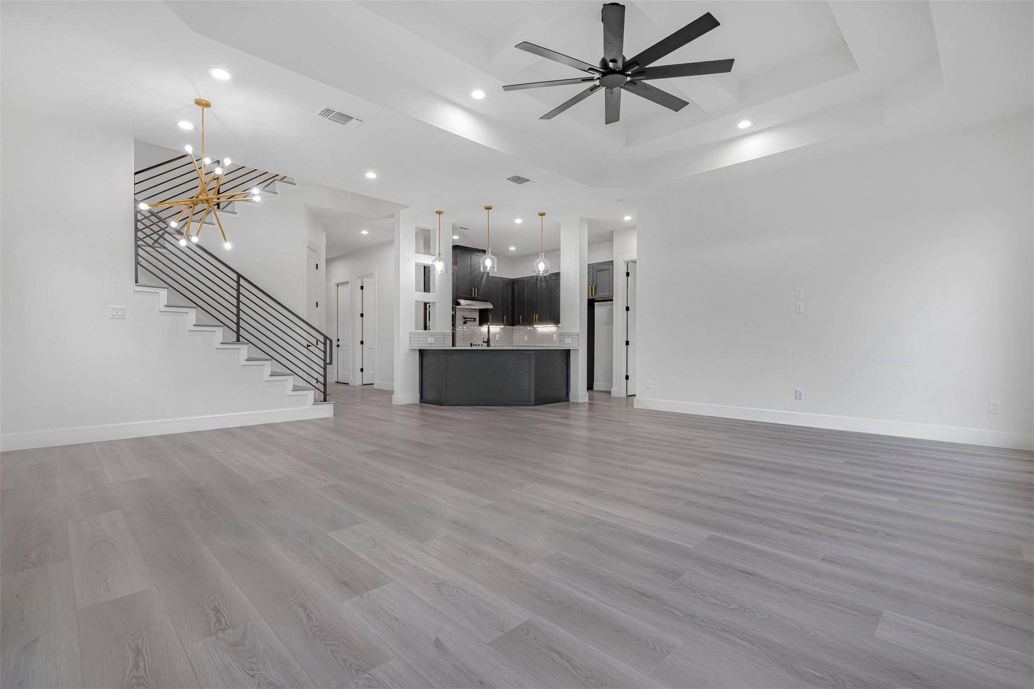 303 W Lane Ave, Manor, TX 78653