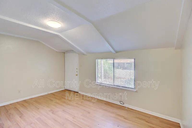 3800 Allegro Lugar ST #3A, Austin, TX 78749