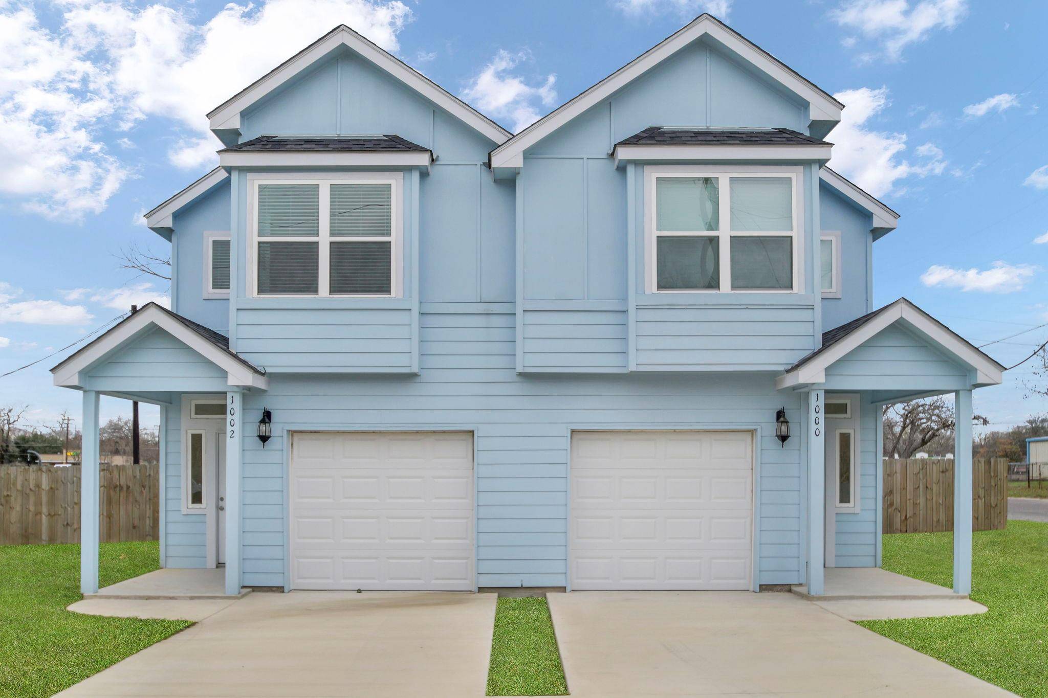 1000 E Fannin ST, Luling, TX 78648
