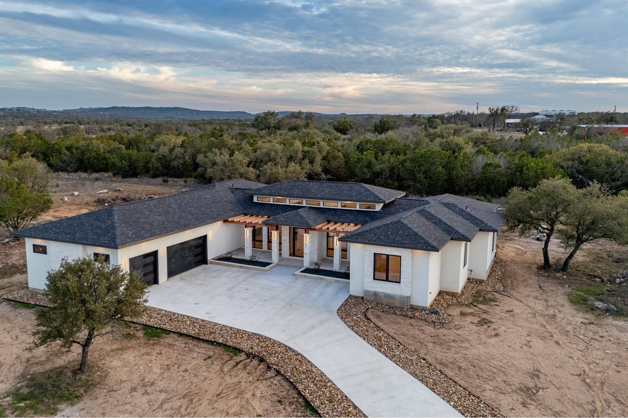 6425 Ranch Road 962 W, Round Mountain, TX 78663
