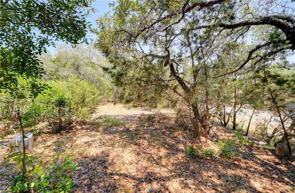 135 Mountainview DR, Canyon Lake, TX 78133