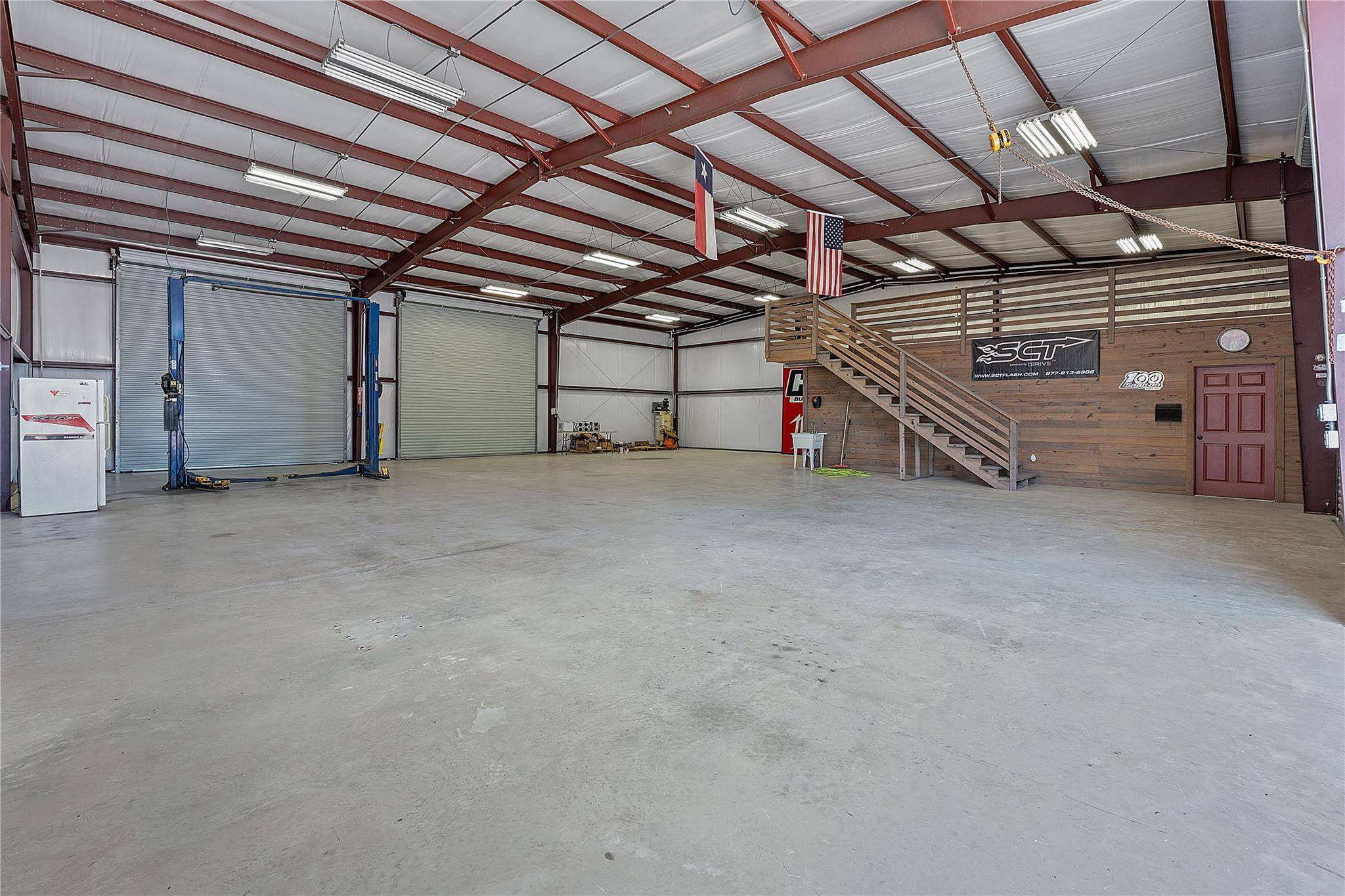217 Southern DR, Johnson City, TX 78636