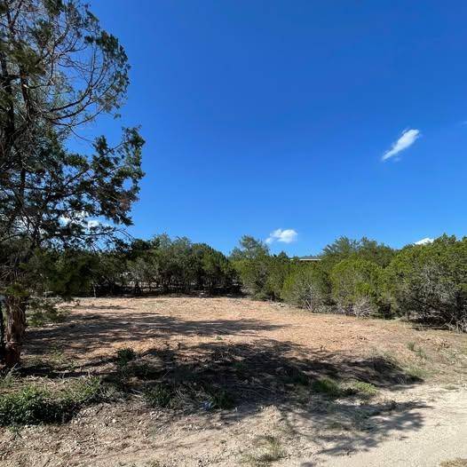 7702 Dakota CIR, Lago Vista, TX 78645