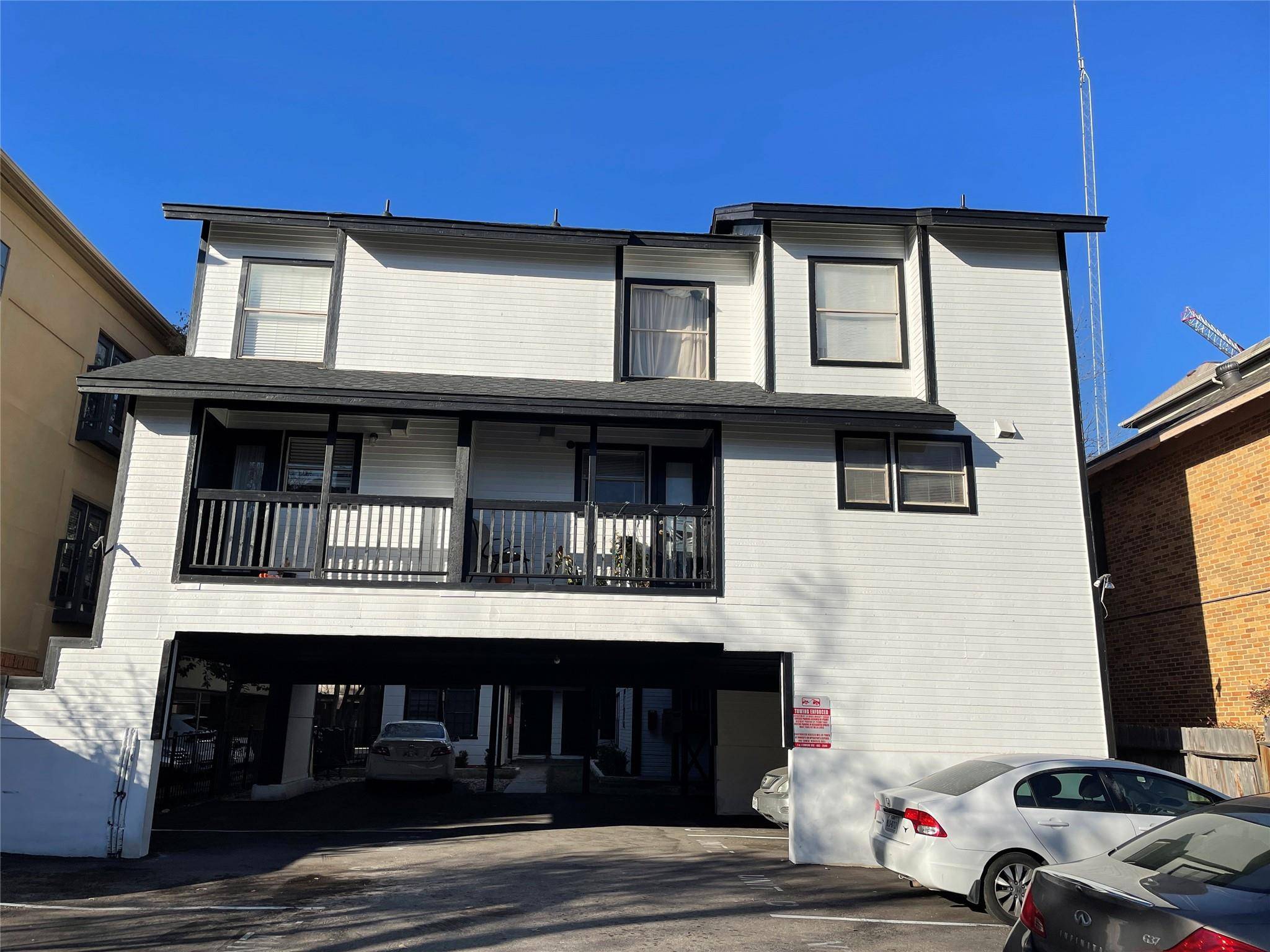 912 W 22nd 1/2 ST #I, Austin, TX 78705