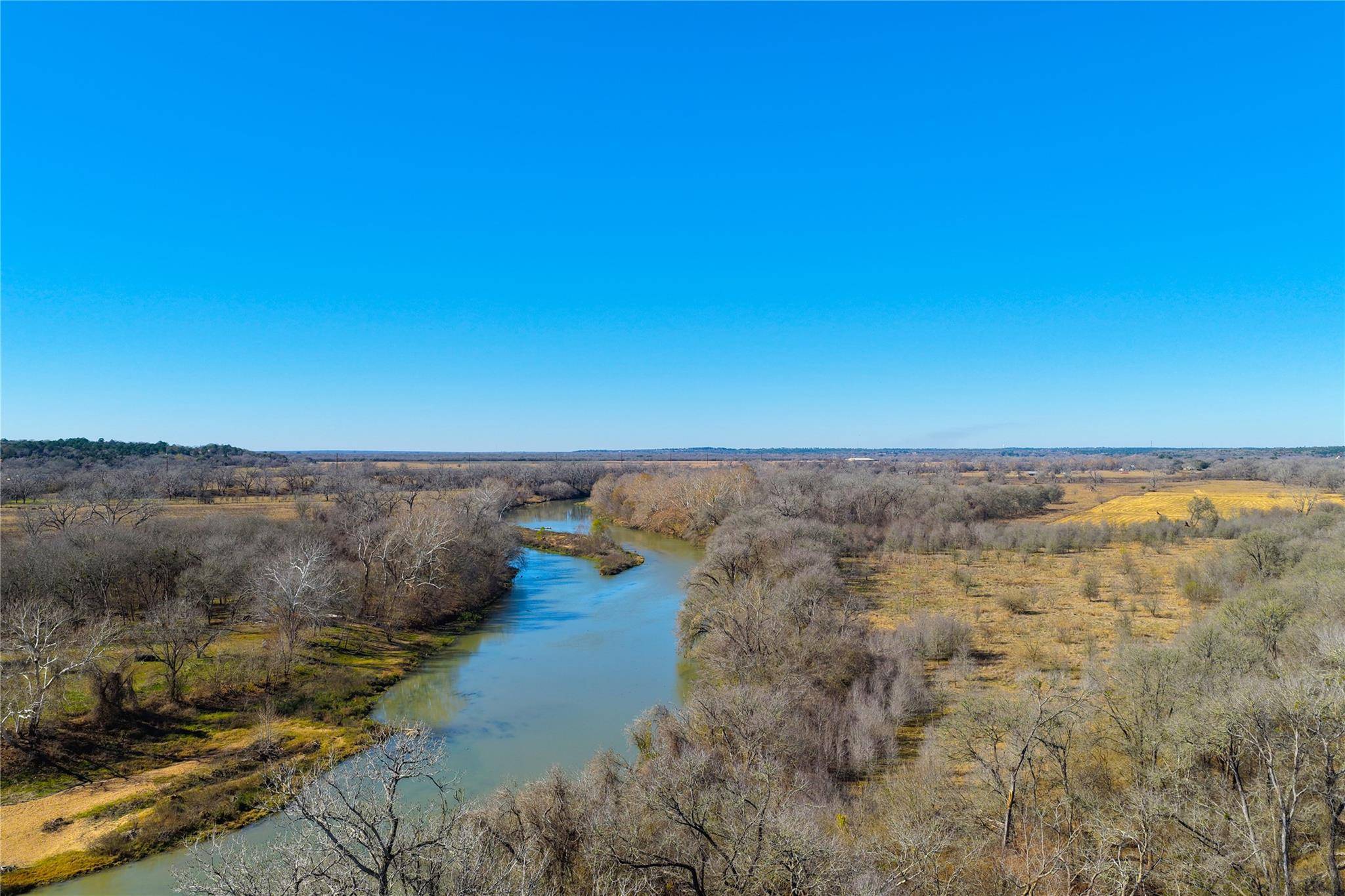 531 Highway 71 W, Smithville, TX 78957