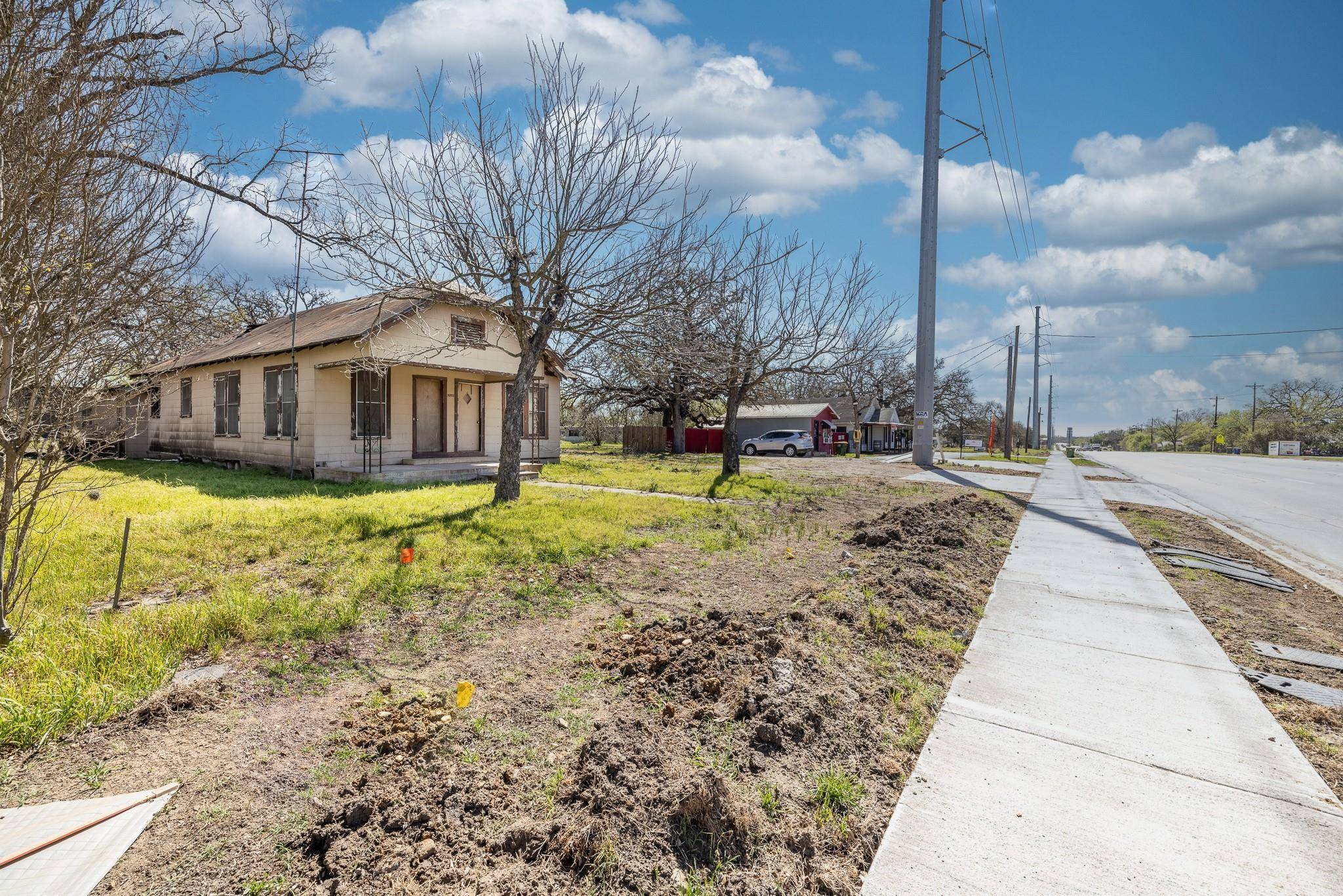 1602 Water ST, Gonzales, TX 78629