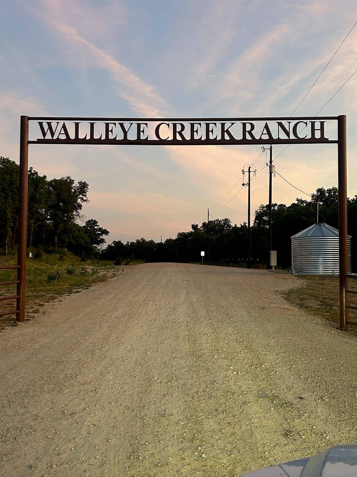 1304 Walleye Creek Trail ST, Lexington, TX 78947