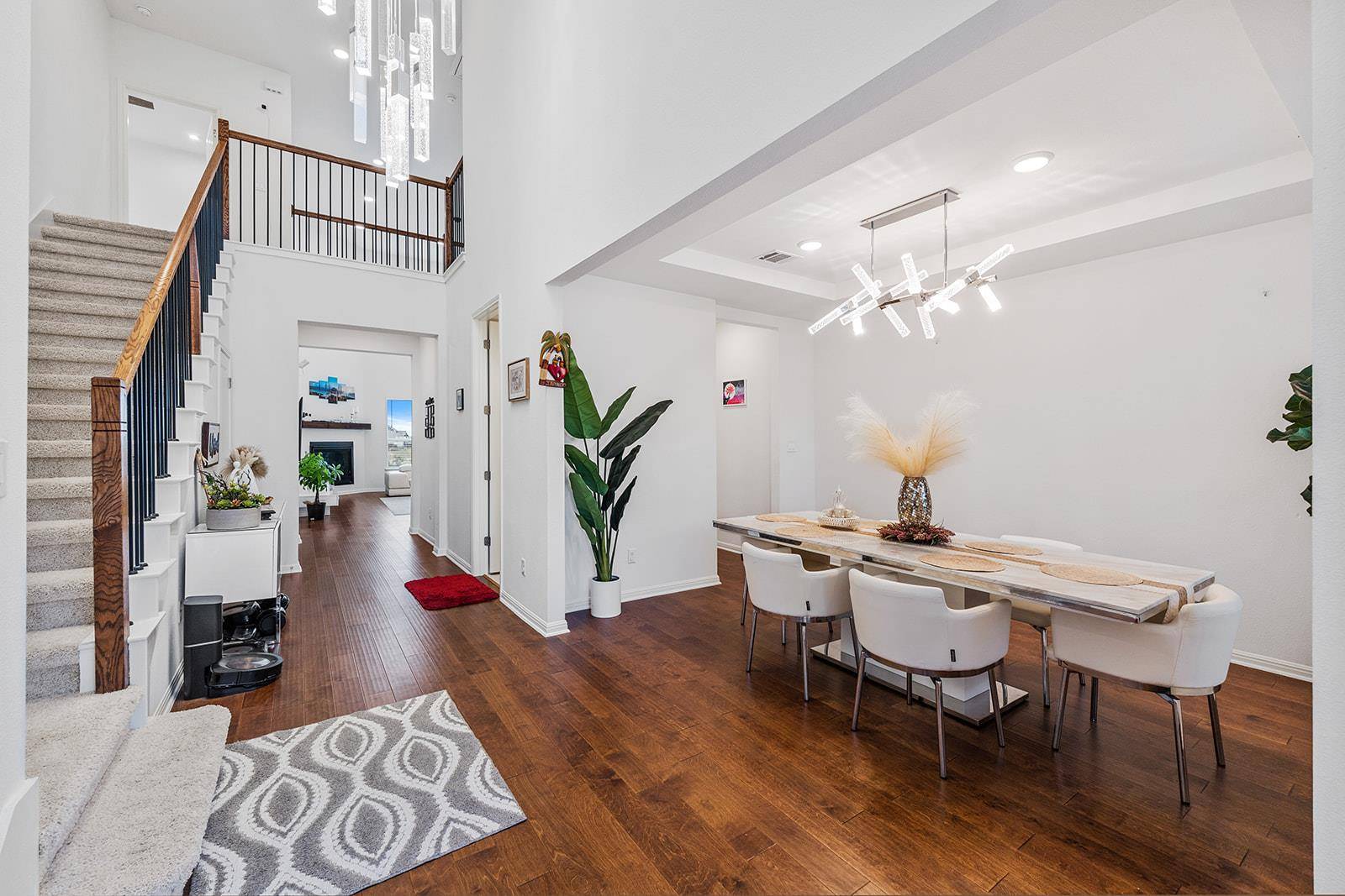 1282 Hazy Hills LOOP, Dripping Springs, TX 78620