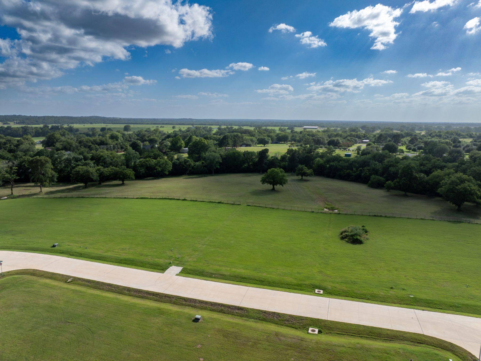 Lot 32 Hydrangea DR, Smithville, TX 78957