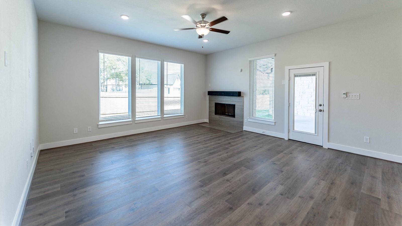 221 Cabiness DR, Salado, TX 76571