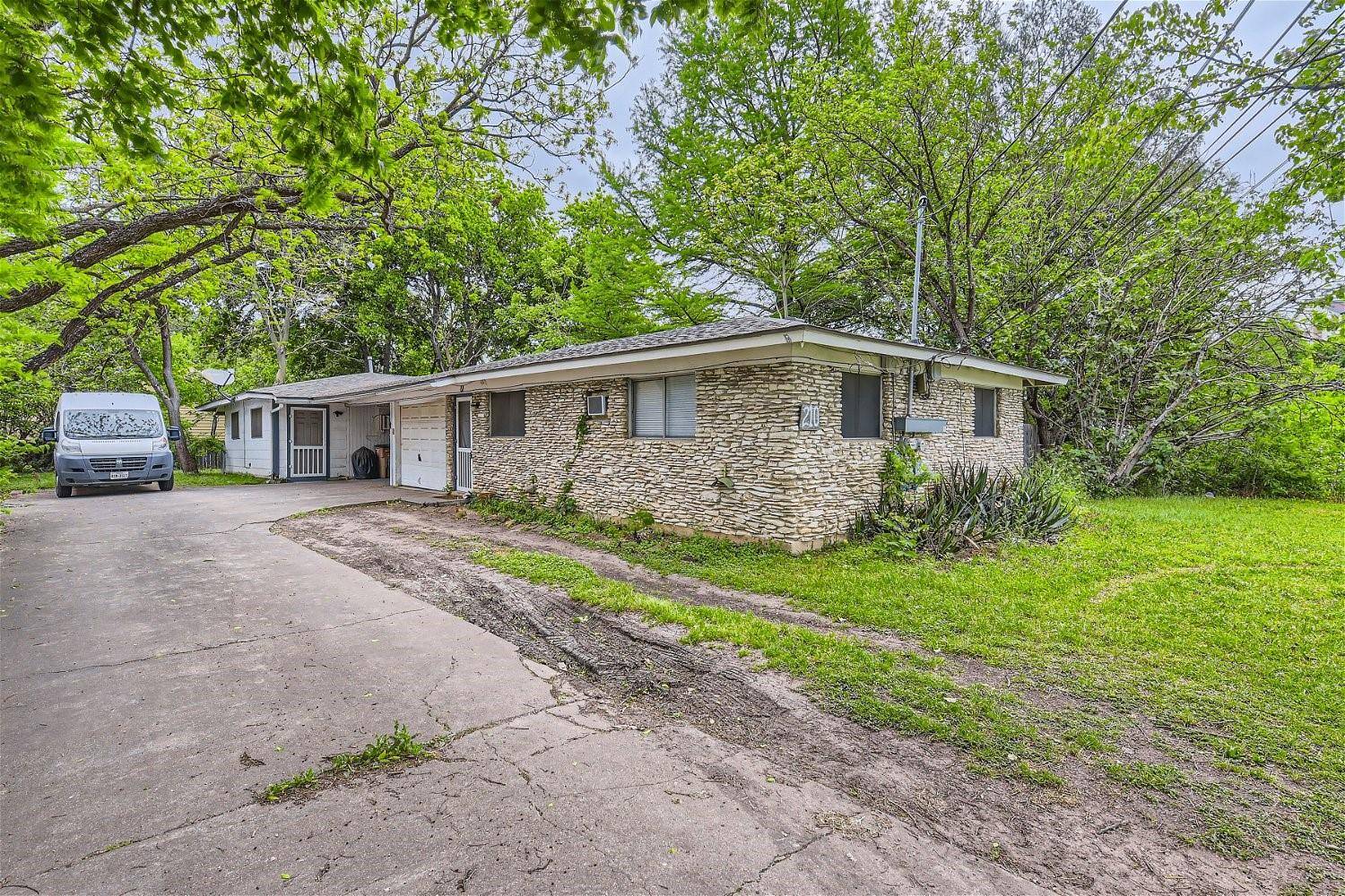 210 W 51st ST #A, Austin, TX 78751
