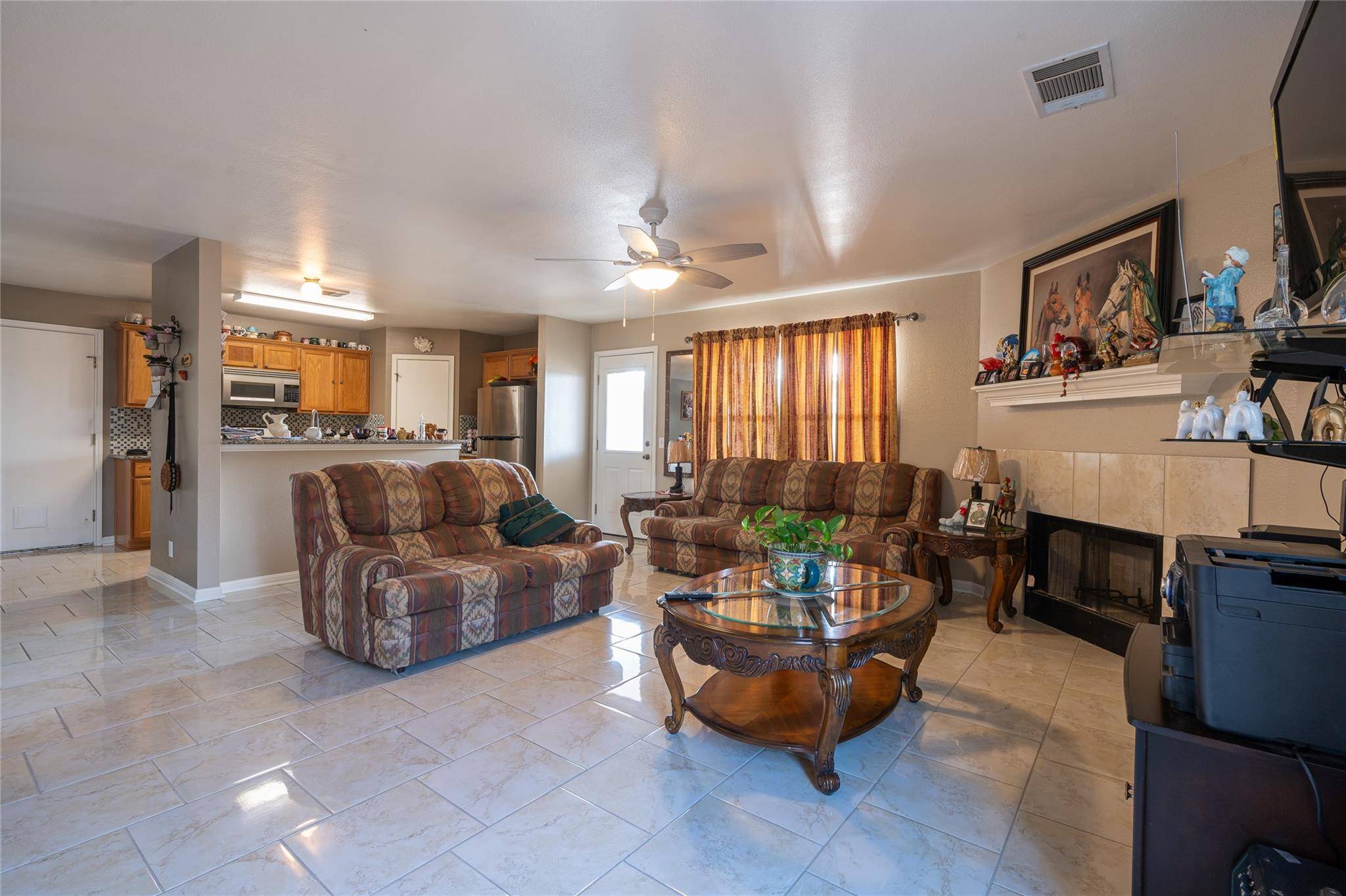 127 Meadow WAY, Cedar Creek, TX 78612