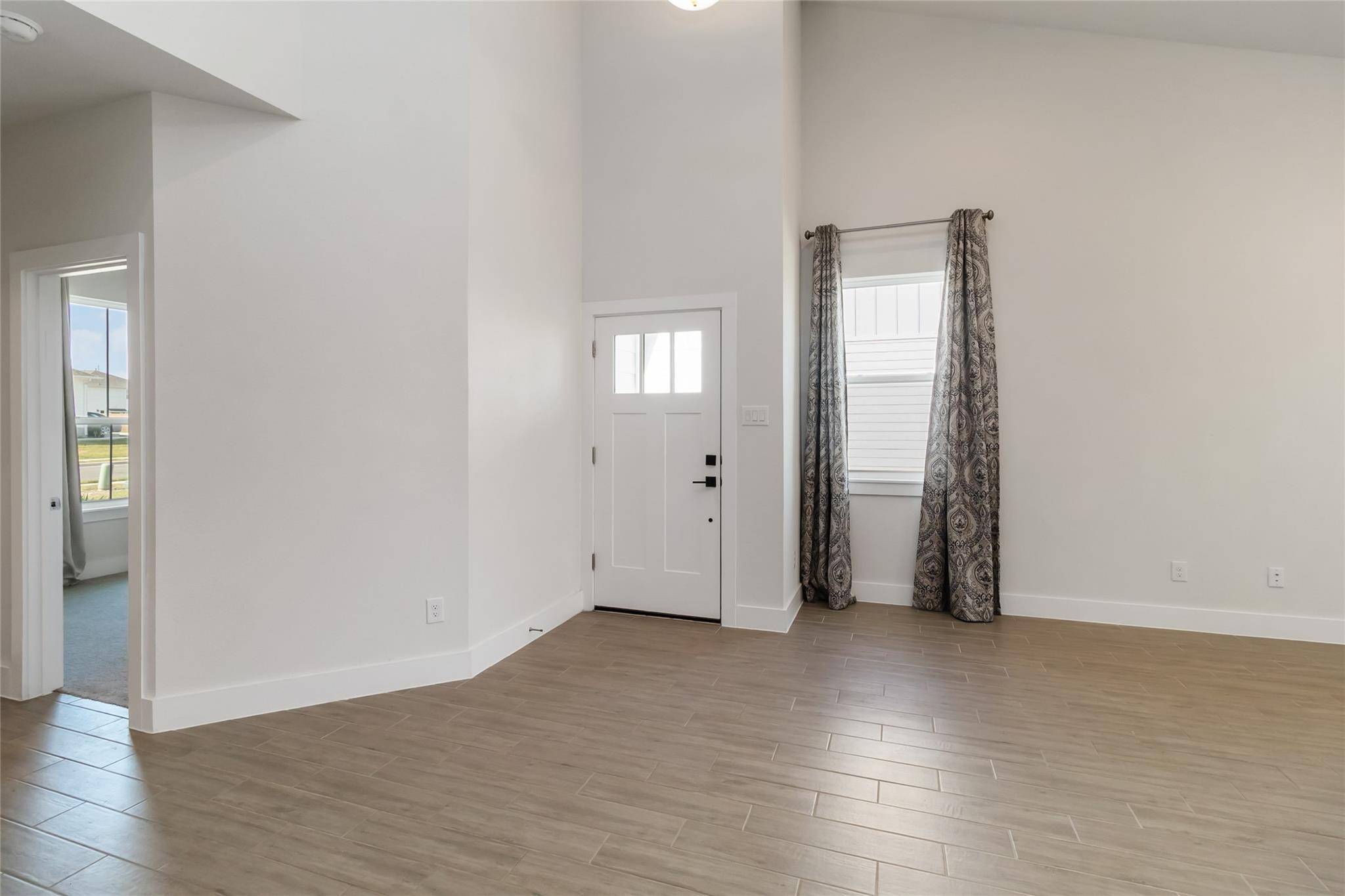 220 Mirabeau WAY, Liberty Hill, TX 78642