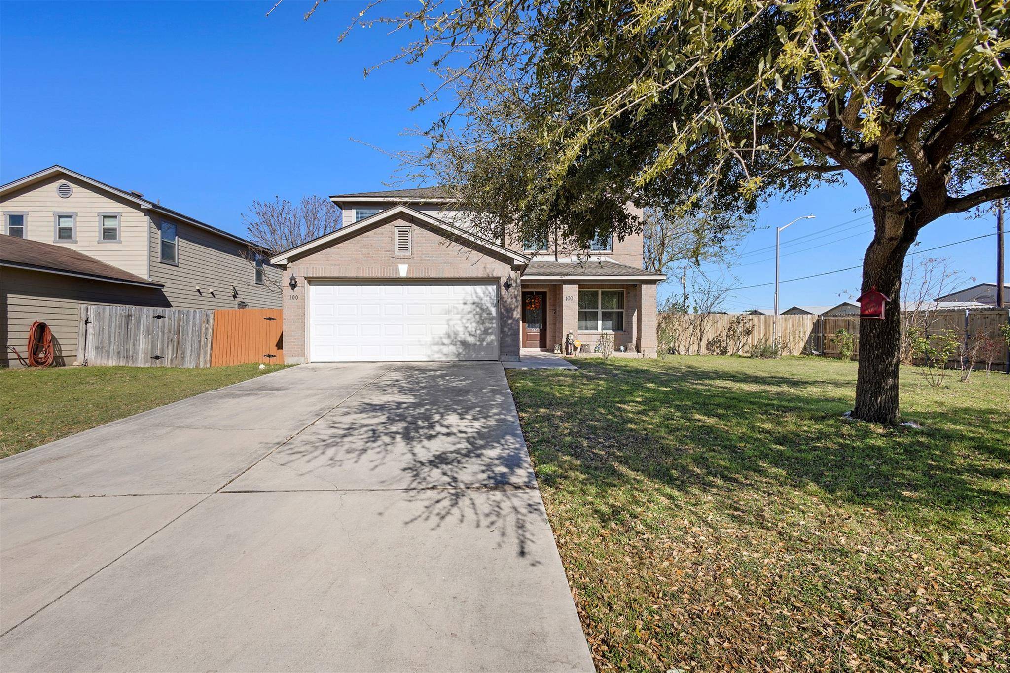 100 Lexington RD, Kyle, TX 78640