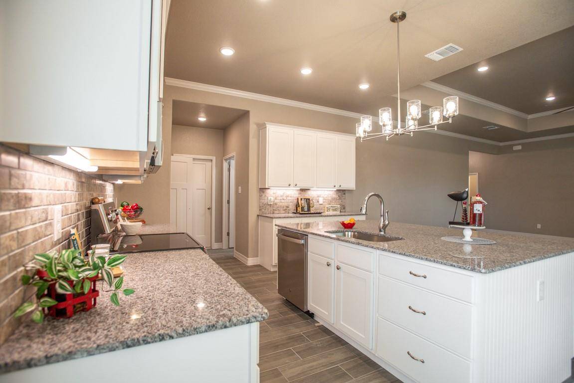 1027 Winchester DR, Nolanville, TX 76559