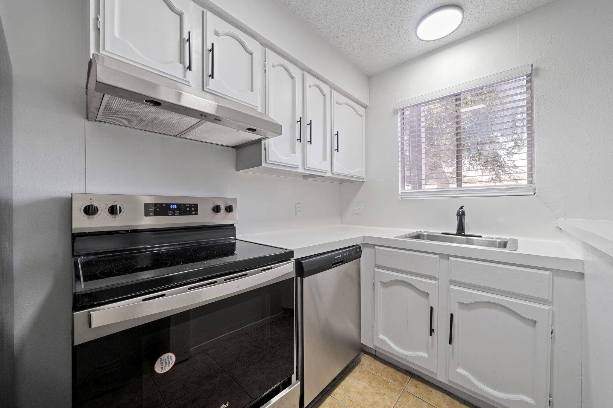 2410 Longview ST #D-301, Austin, TX 78705