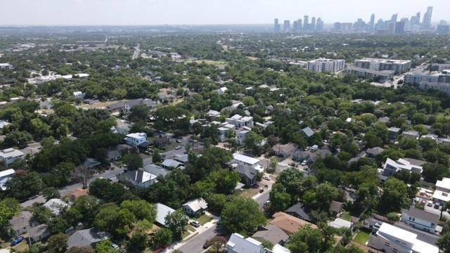 3009 E 18th 1/2 ST, Austin, TX 78702