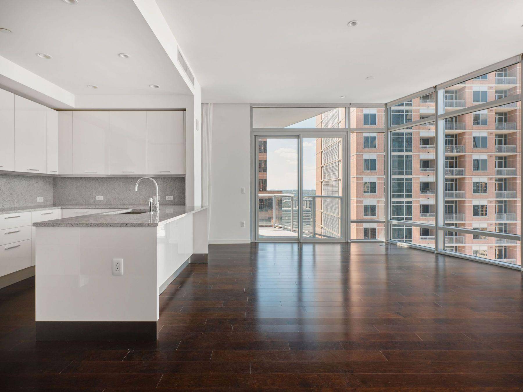 200 Congress Ave #23C, Austin, TX 78701