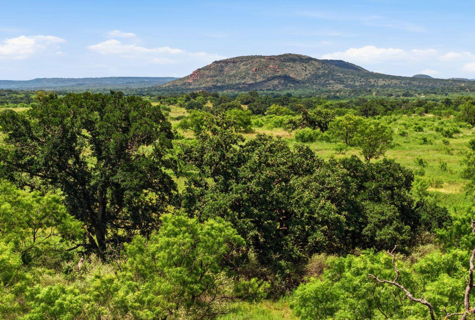 5230 County Road 409, Valley Spring, TX 76885