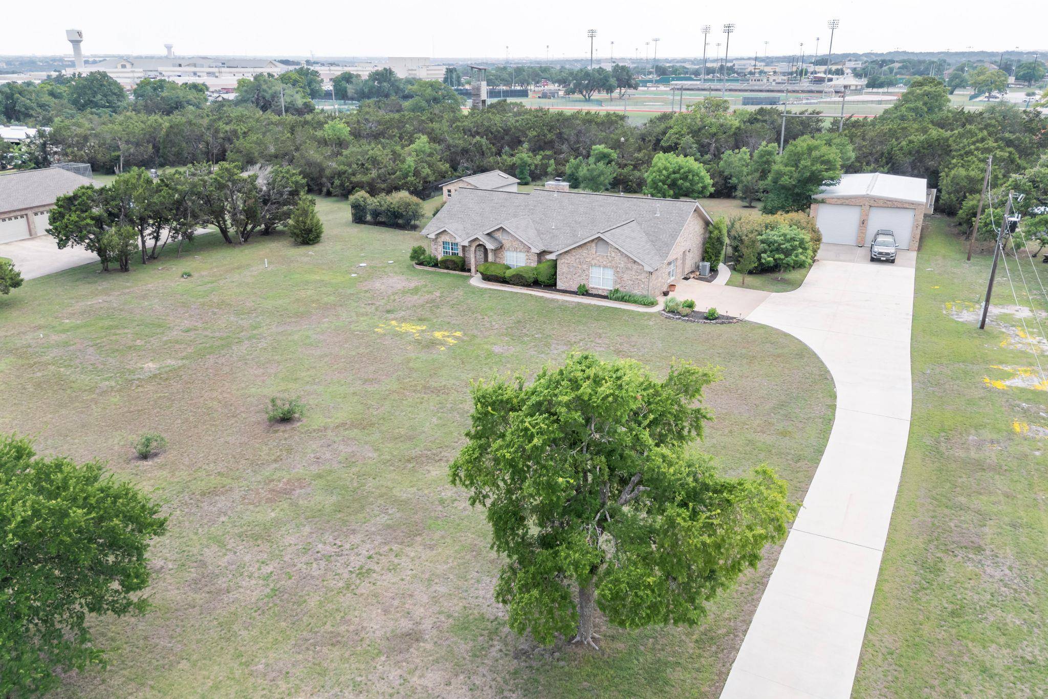 221 Breakaway RD, Cedar Park, TX 78613