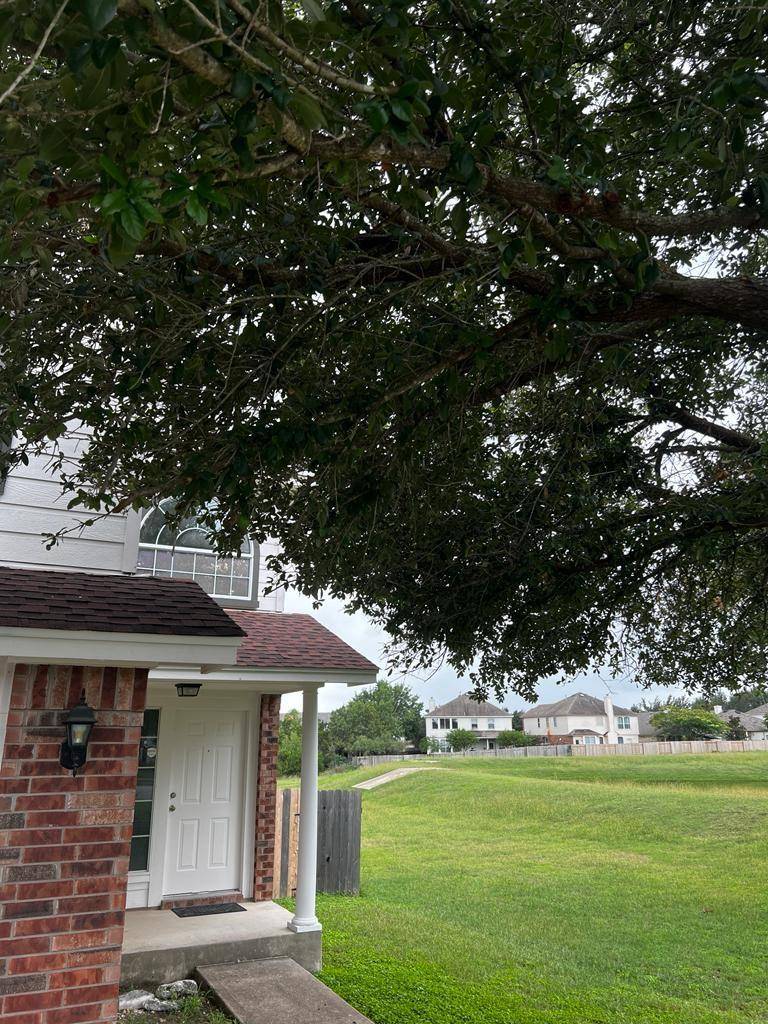 1109 Stone Forest TRL, Round Rock, TX 78681