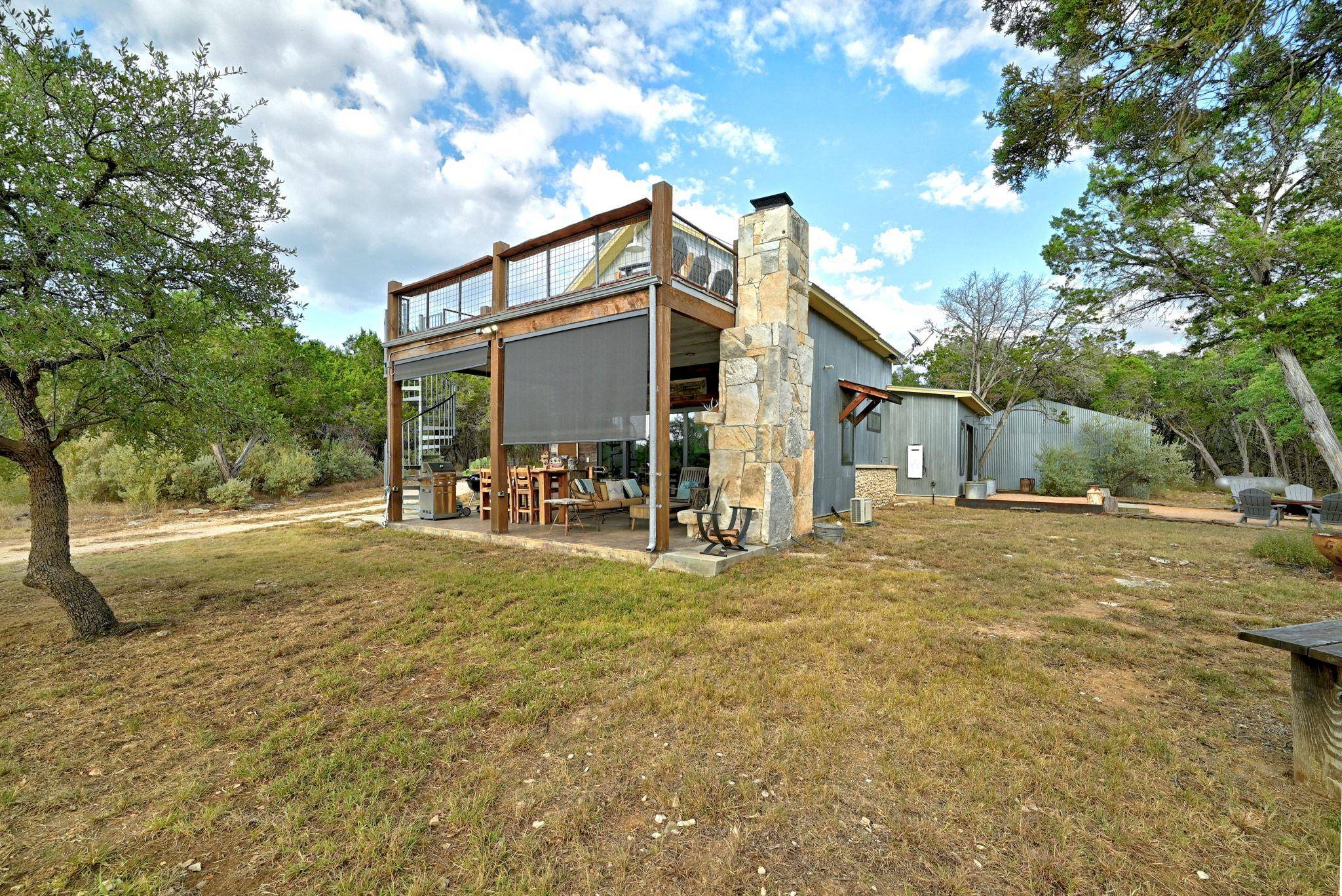 1910 Sandy Point RD, Wimberley, TX 78676