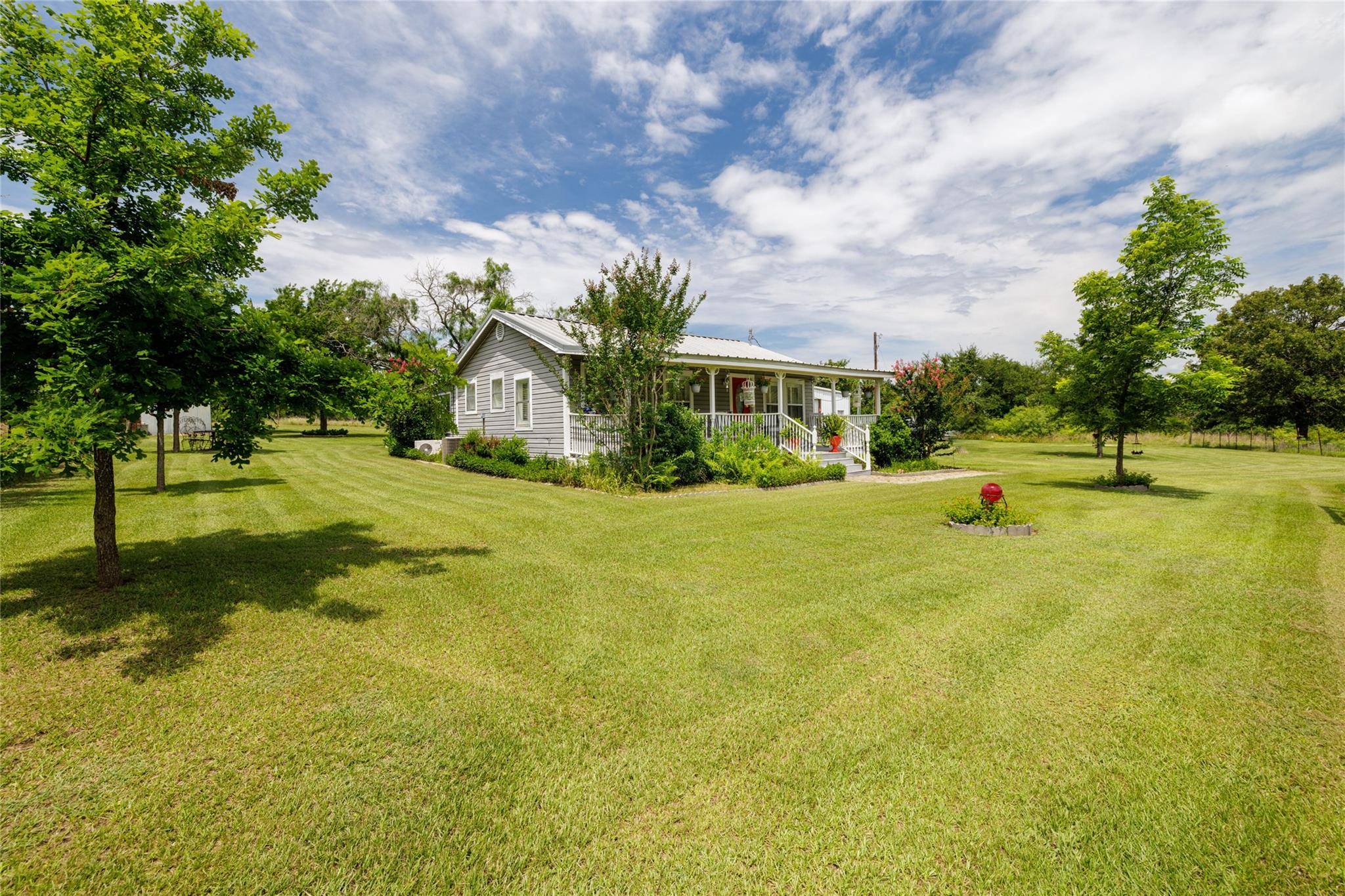 6507 N Us Highway 77 RD, Rockdale, TX 76567