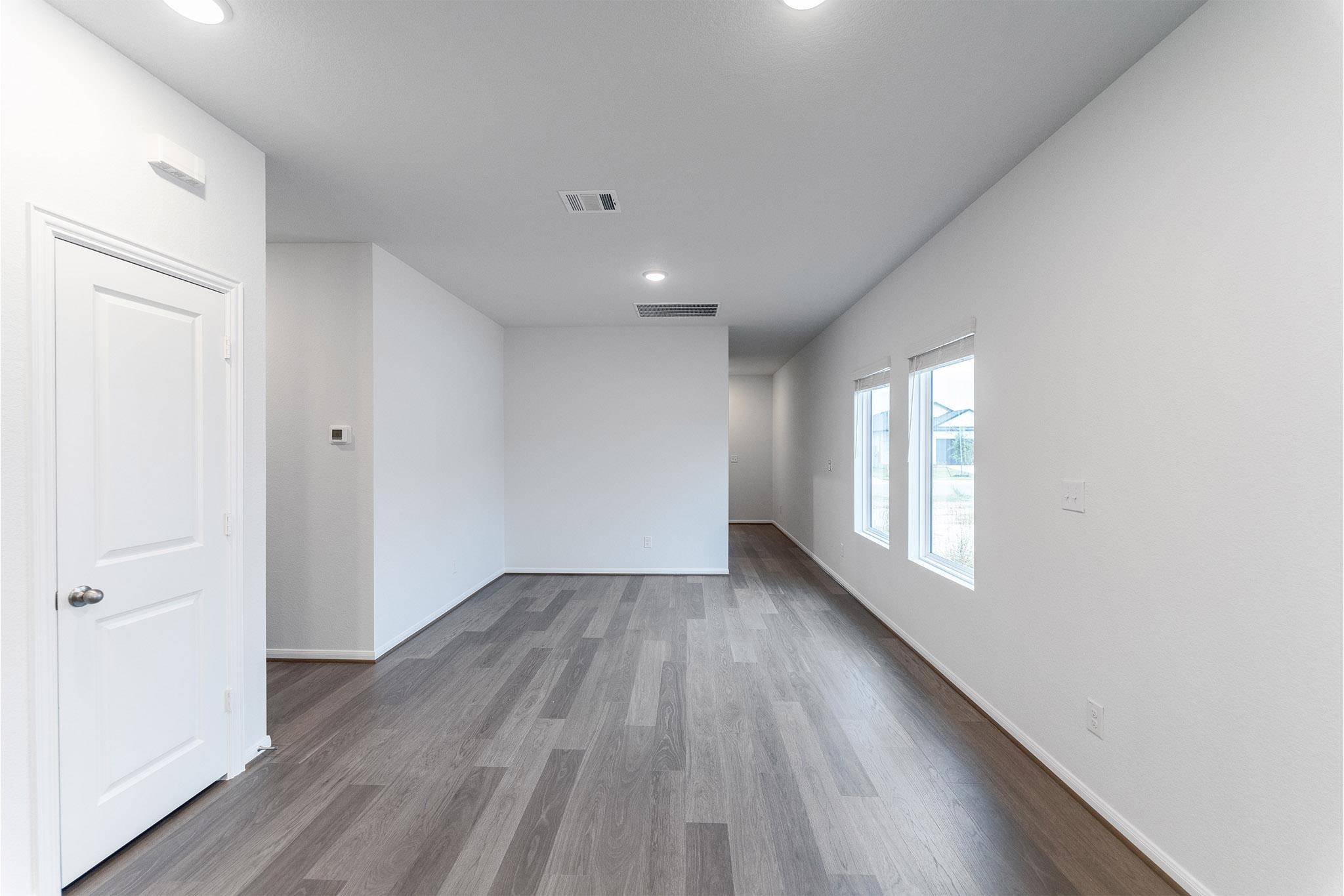 720 Barbary Coast LN, Jarrell, TX 76537