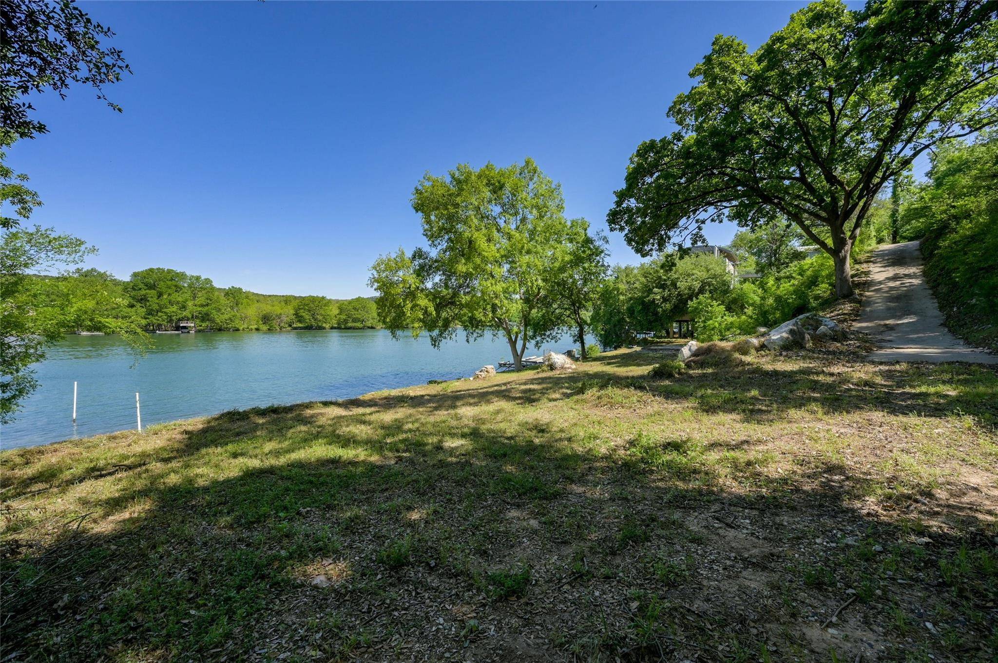 4200 Rivercrest DR, Austin, TX 78746