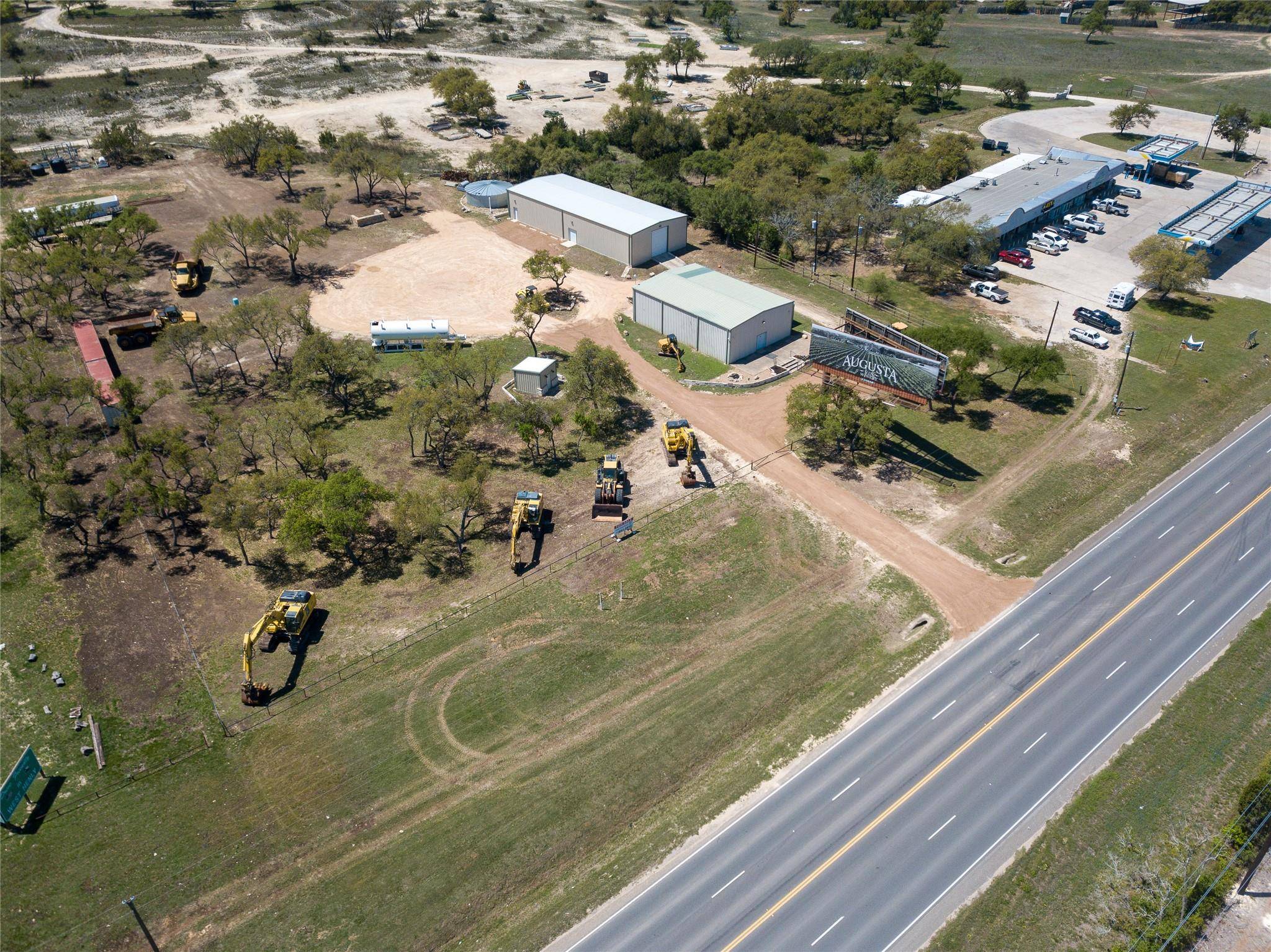 7748 E Us Highway 290, Johnson City, TX 78636