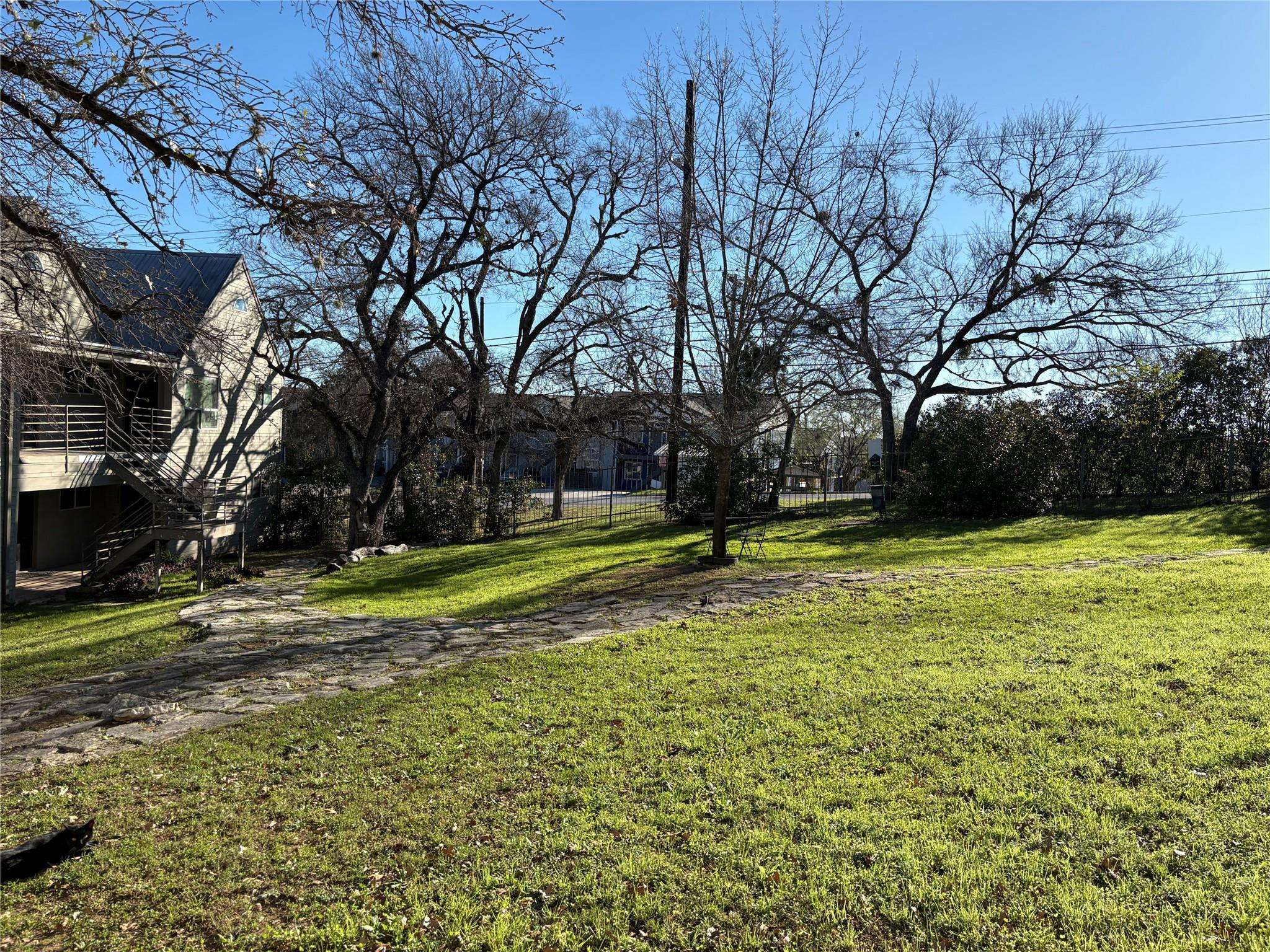 1514 Parker LN #104, Austin, TX 78741