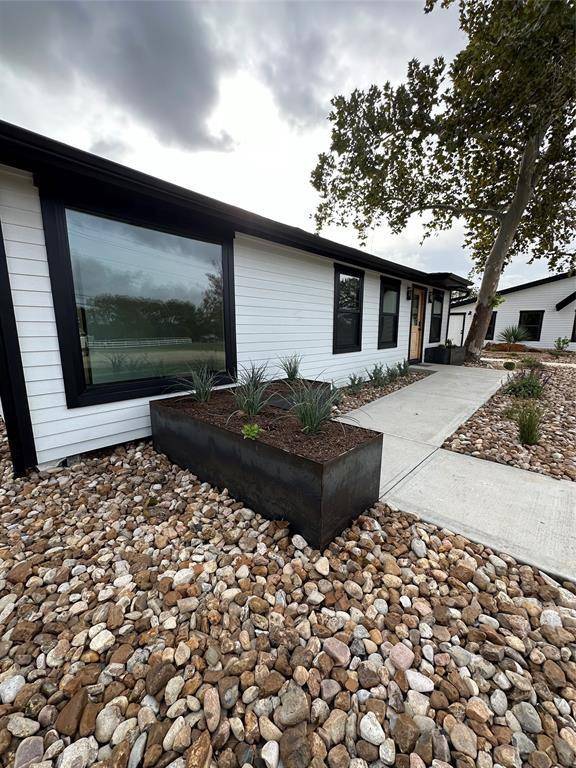 27320 Ranch Road 12 #C, Dripping Springs, TX 78620
