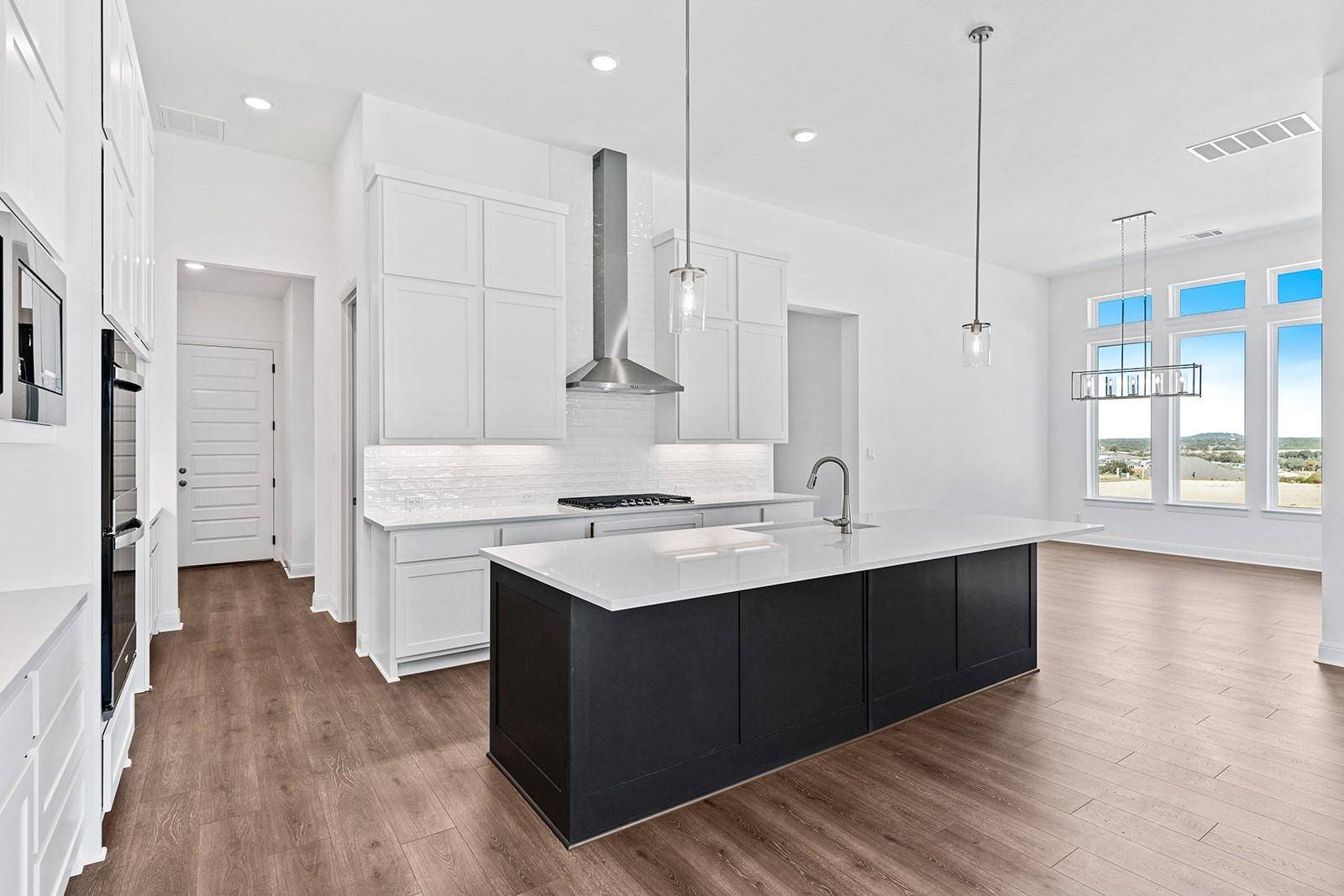 116 Uphill DR, Liberty Hill, TX 78642