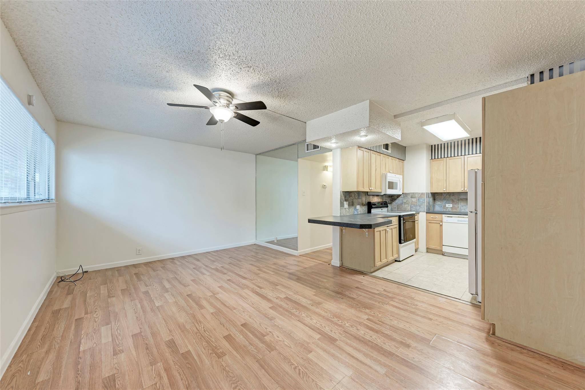 2404 Longview ST #101, Austin, TX 78705