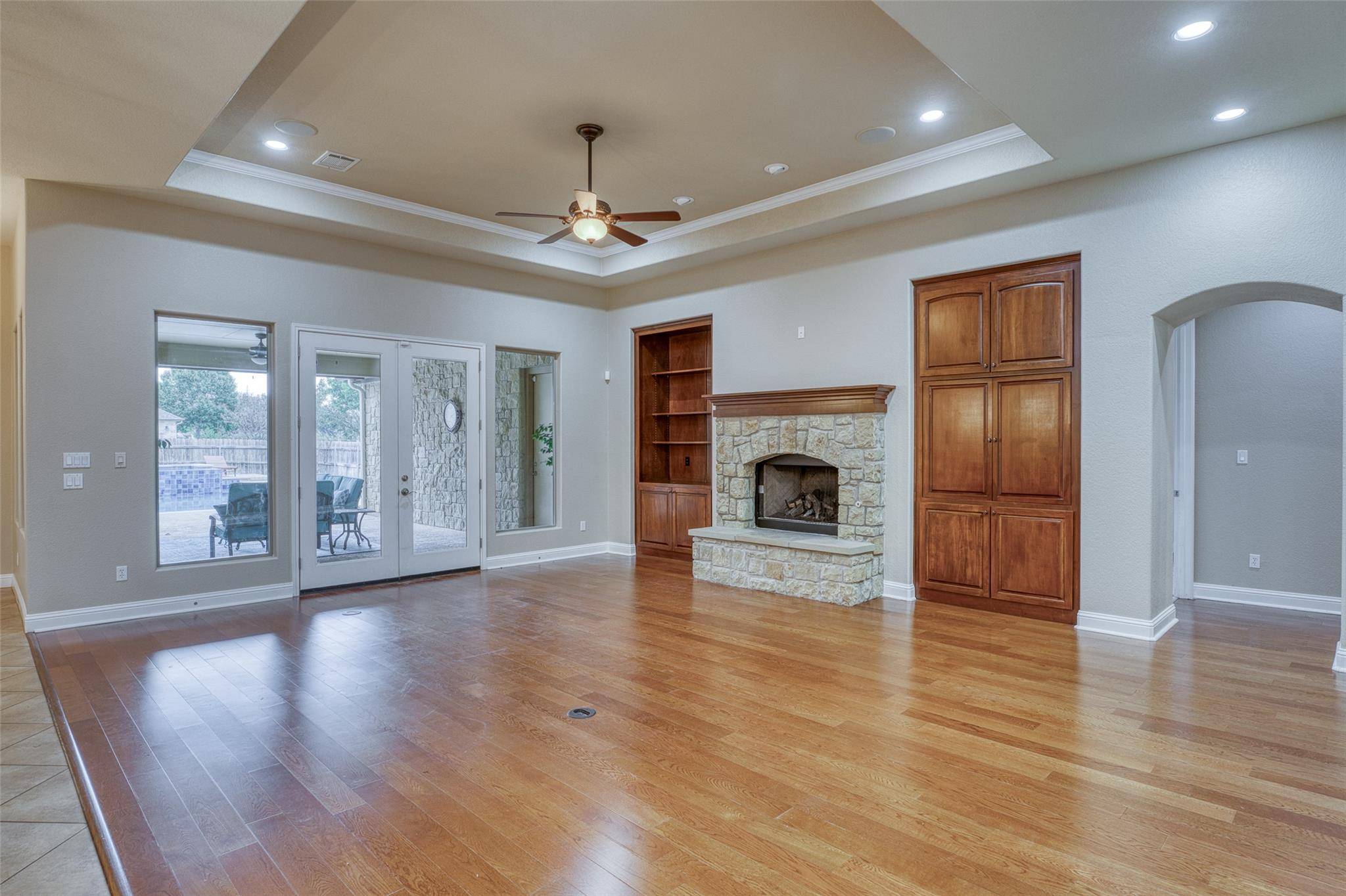 114 Preston TRL, Meadowlakes, TX 78654