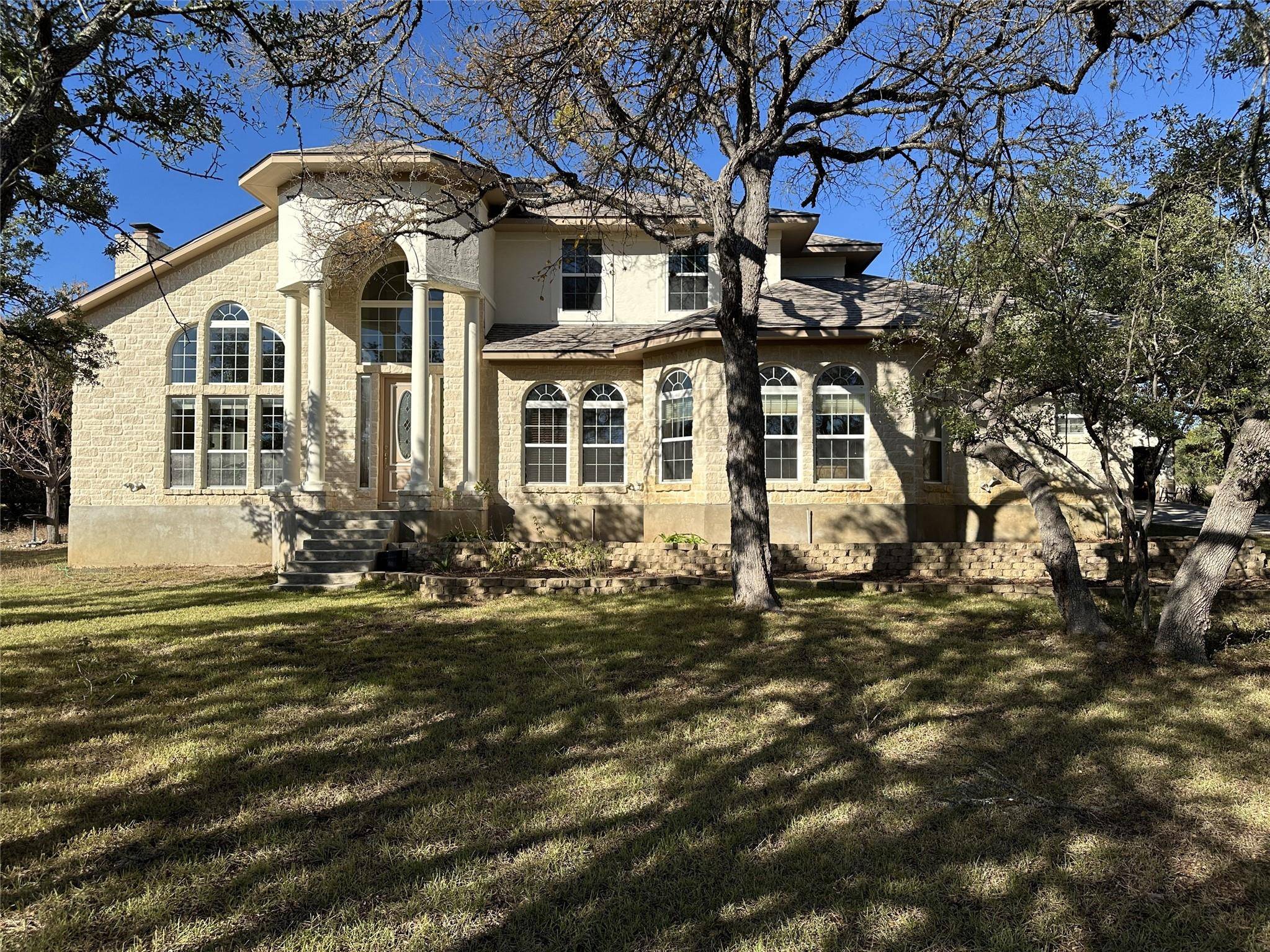 900 Wayside DR, Wimberley, TX 78676