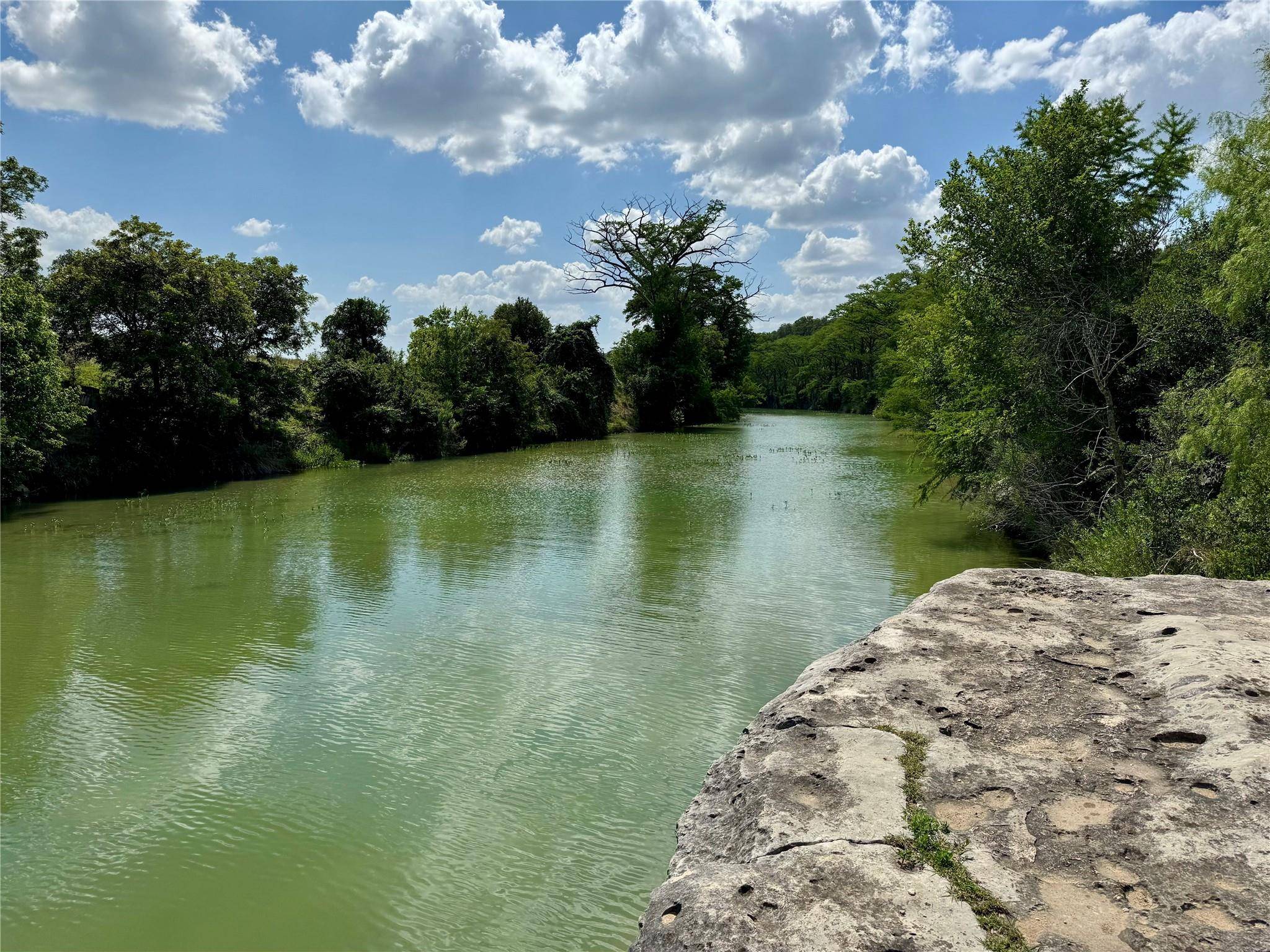 202,204,208 Thomas Oaks DR, Wimberley, TX 78676