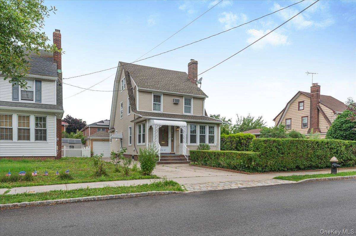 251-47 42nd AVE, Little Neck, NY 11363