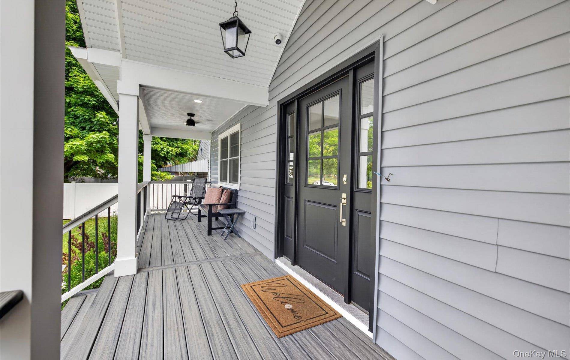 292 N Alleghany AVE, Lindenhurst, NY 11757