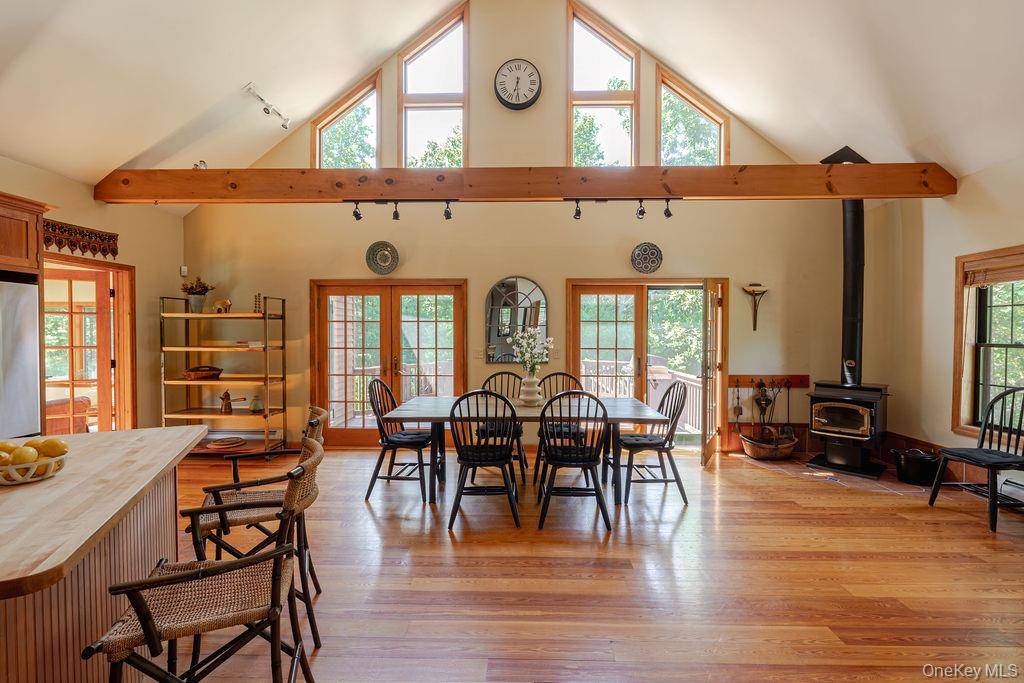 490 Peak RD, Stone Ridge, NY 12484