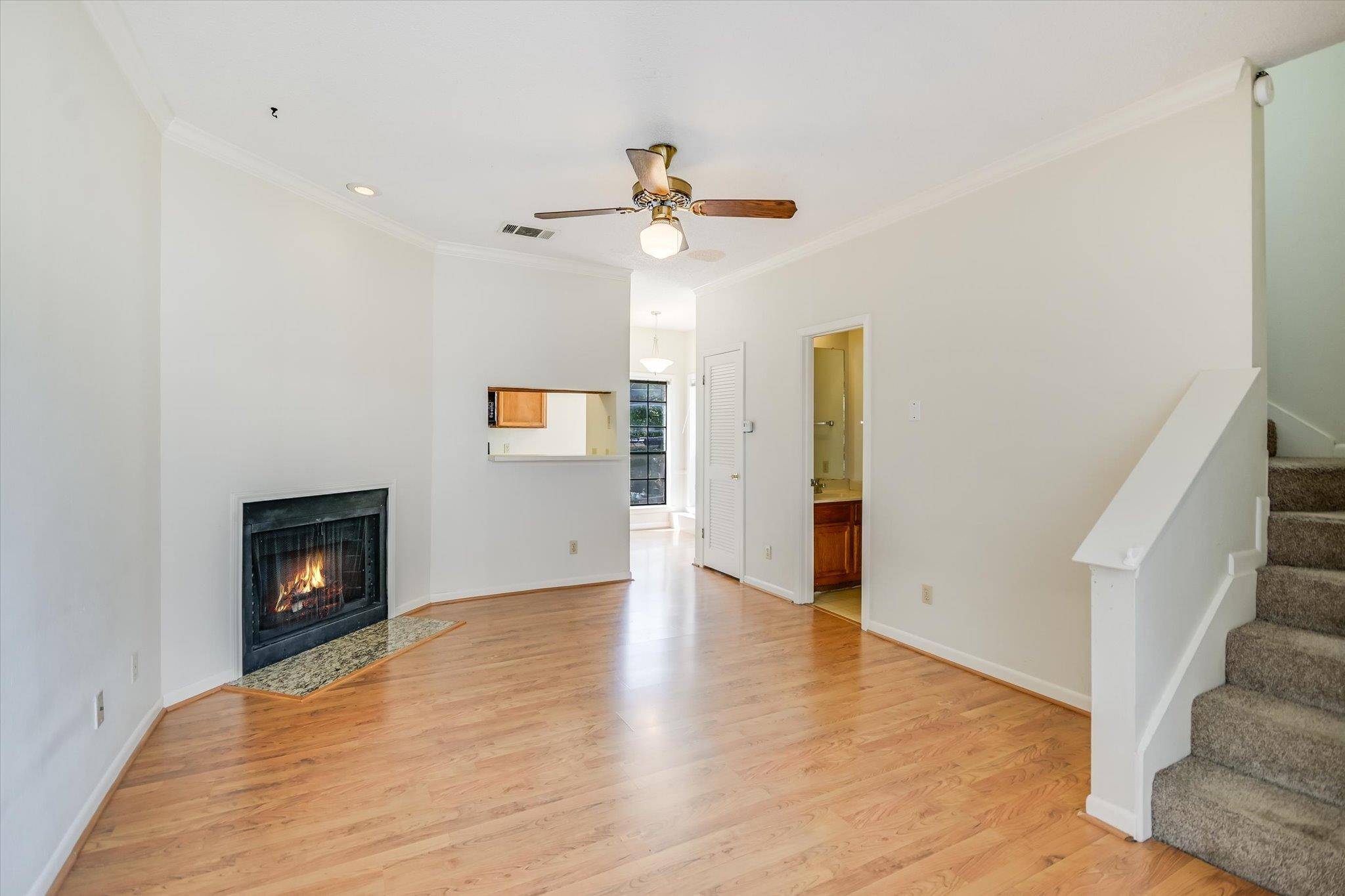715 W 22nd 1/2 ST #208, Austin, TX 78705